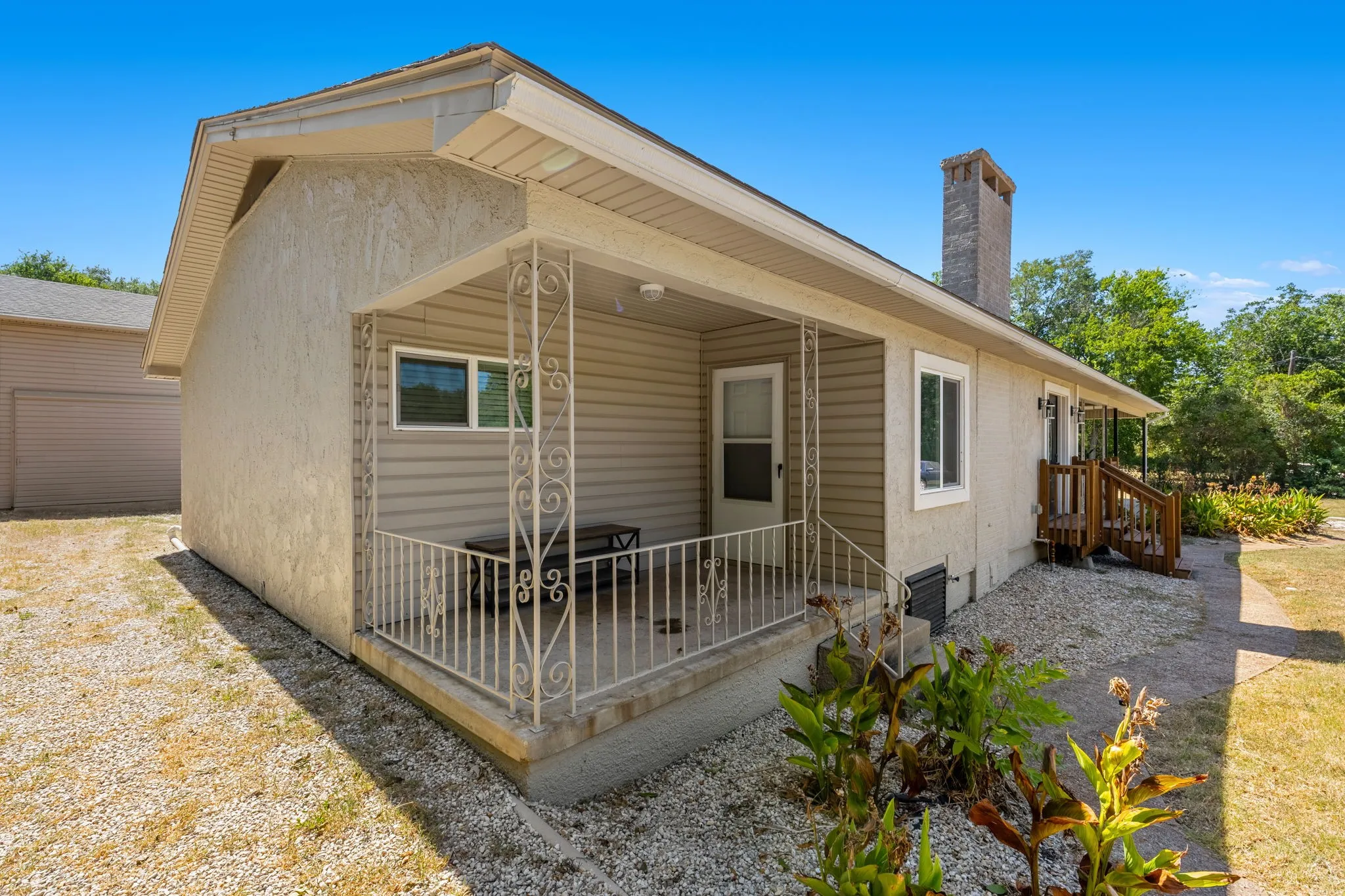 Single Family Residence For Sale in Mc Lennan County , 3524 N 27th Street, Waco, Texas 76708, 3 Bedroom, 3 Bathroom, 4 Garage spaces, 2,521 Sqft, built in 1951, mls#21361348, Real Estate Agent in Waco, Homes For Sale in Mc Lennan county, Homes For Sale in Waco, Realtor in Waco Texas, Real Estate Brokerage Independent Realty Texas, Luminita Cordes Realtor