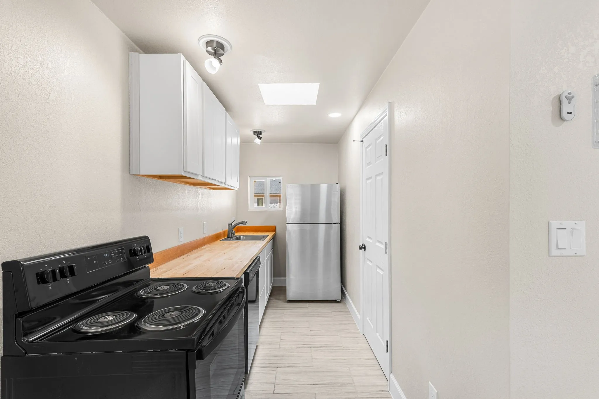 Single Family Residence For Sale in Mc Lennan County , 3524 N 27th Street, Waco, Texas 76708, 3 Bedroom, 3 Bathroom, 4 Garage spaces, 2,521 Sqft, built in 1951, mls#21361348, Real Estate Agent in Waco, Homes For Sale in Mc Lennan county, Homes For Sale in Waco, Realtor in Waco Texas, Real Estate Brokerage Independent Realty Texas, Luminita Cordes Realtor