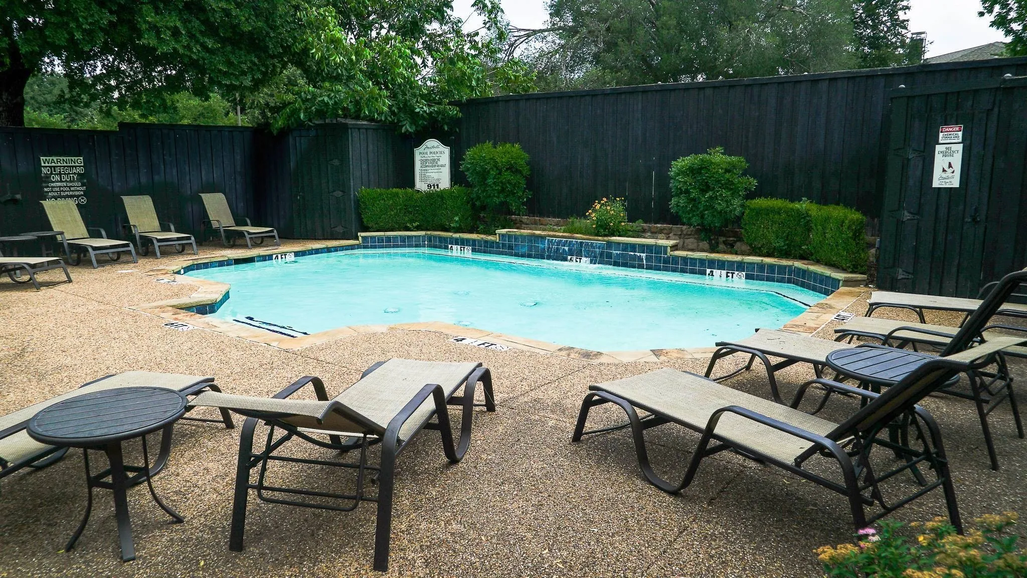 Condominium For Rent in Dallas County , 2809 Minert Street, Dallas, Texas 75219, 2 Bedroom, 2 Bathroom, Garage spaces, 1,023 Sqft, built in 1955, Price $1,800, mls#21361364, Real Estate Agent in Dallas, Homes For Rent in Dallas county, Homes For Rent in Dallas, Realtor in Dallas Texas, Real Estate Brokerage Independent Realty Texas, Luminita Cordes Realtor