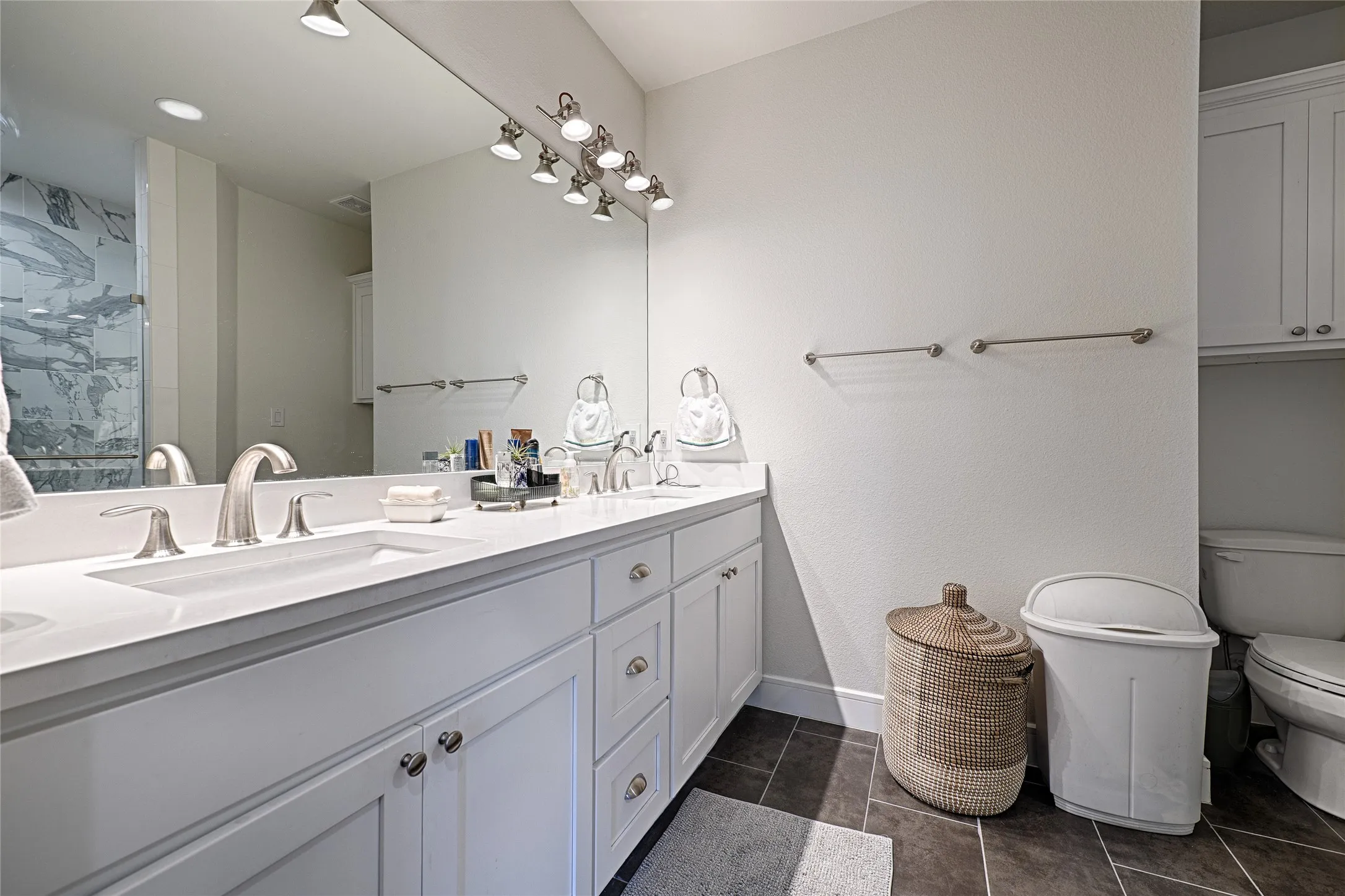 Condominium For Sale in Dallas County , 5065 Gaston Avenue 102, Dallas, Texas 75214, 2 Bedroom, 3 Bathroom, 2 Garage spaces, 1,508 Sqft, built in 2020, mls#21361337, Real Estate Agent in Dallas, Homes For Sale in Dallas county, Homes For Sale in Dallas, Realtor in Dallas Texas, Real Estate Brokerage Independent Realty Texas, Luminita Cordes Realtor