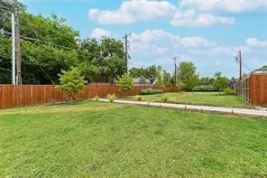 Condominium For Sale in Dallas County , 5065 Gaston Avenue 102, Dallas, Texas 75214, 2 Bedroom, 3 Bathroom, 2 Garage spaces, 1,508 Sqft, built in 2020, mls#21361337, Real Estate Agent in Dallas, Homes For Sale in Dallas county, Homes For Sale in Dallas, Realtor in Dallas Texas, Real Estate Brokerage Independent Realty Texas, Luminita Cordes Realtor