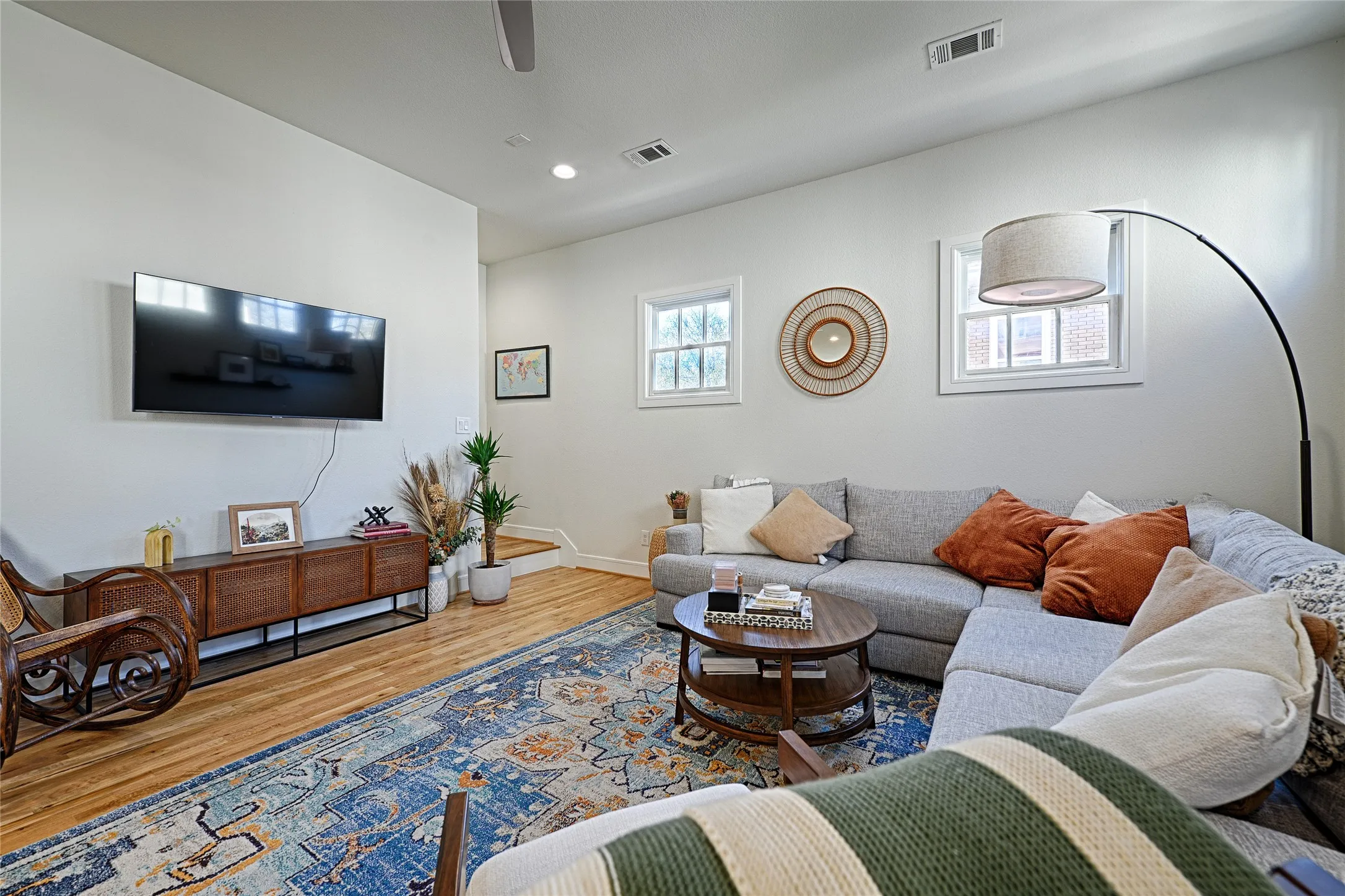 Condominium For Sale in Dallas County , 5065 Gaston Avenue 102, Dallas, Texas 75214, 2 Bedroom, 3 Bathroom, 2 Garage spaces, 1,508 Sqft, built in 2020, mls#21361337, Real Estate Agent in Dallas, Homes For Sale in Dallas county, Homes For Sale in Dallas, Realtor in Dallas Texas, Real Estate Brokerage Independent Realty Texas, Luminita Cordes Realtor