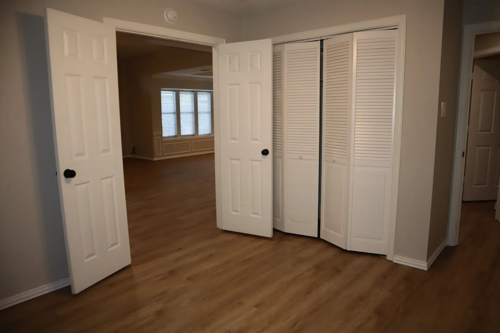 Single Family Residence For Rent in Collin County , 1512 River Hill Drive, Prosper, Texas 75078, 3 Bedroom, 2 Bathroom, 2 Garage spaces, 1,723 Sqft, built in 1990, mls#21361372, Real Estate Agent in Prosper, Homes For Rent in Collin county, Homes For Rent in Prosper, Realtor in Prosper Texas, Real Estate Brokerage Independent Realty Texas, Luminita Cordes Realtor
