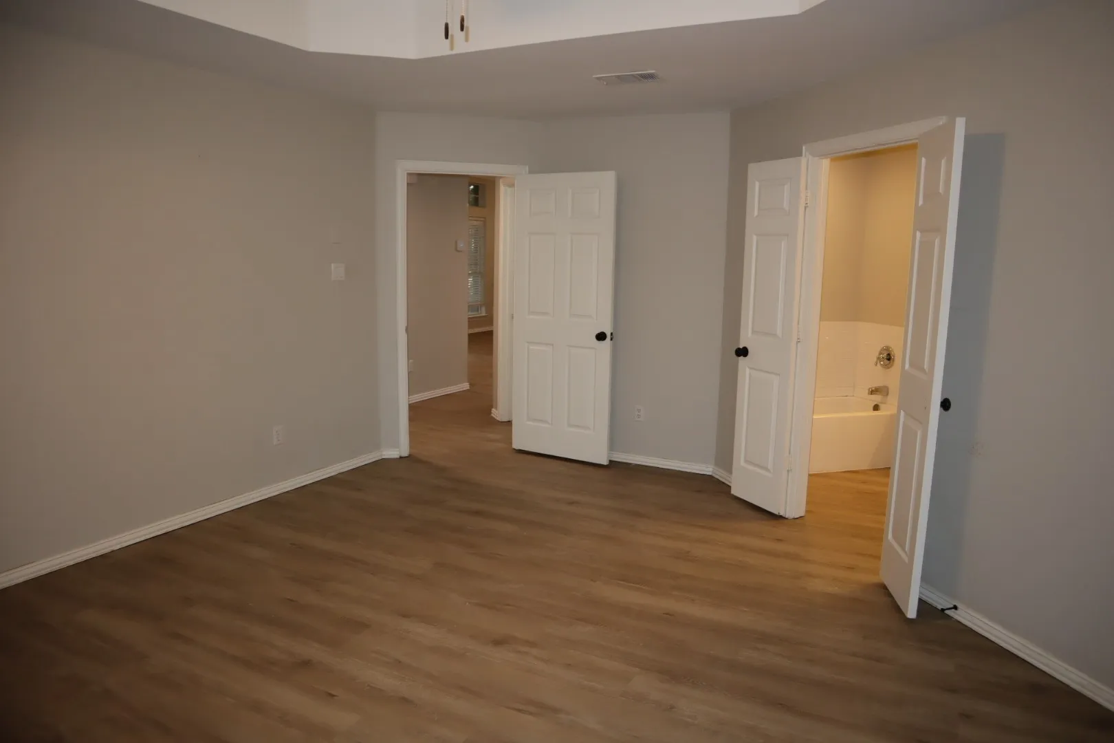 Single Family Residence For Rent in Collin County , 1512 River Hill Drive, Prosper, Texas 75078, 3 Bedroom, 2 Bathroom, 2 Garage spaces, 1,723 Sqft, built in 1990, mls#21361372, Real Estate Agent in Prosper, Homes For Rent in Collin county, Homes For Rent in Prosper, Realtor in Prosper Texas, Real Estate Brokerage Independent Realty Texas, Luminita Cordes Realtor