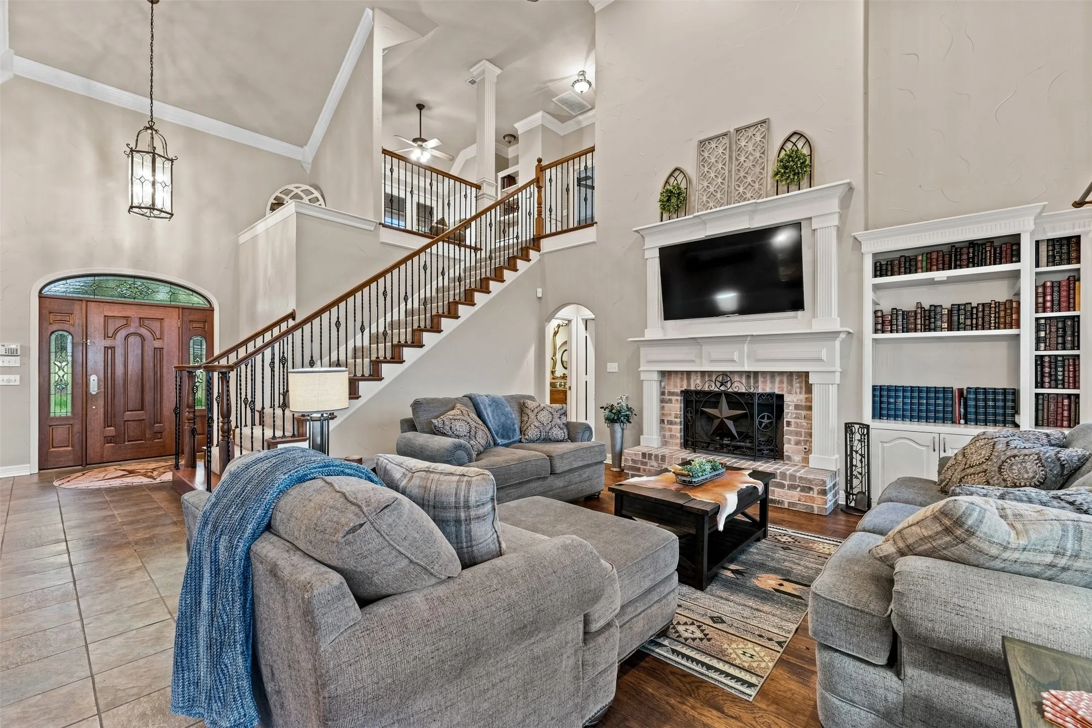 Single Family Residence For Sale in Mc Lennan County , 2285 Austin Hines Drive, China Spring, Texas 76633, 3 Bedroom, 3 Bathroom, 2 Garage spaces, 3,232 Sqft, built in 2002, mls#21360999, Real Estate Agent in China Spring, Homes For Sale in Mc Lennan county, Homes For Sale in China Spring, Realtor in China Spring Texas, Real Estate Brokerage Independent Realty Texas, Luminita Cordes Realtor
