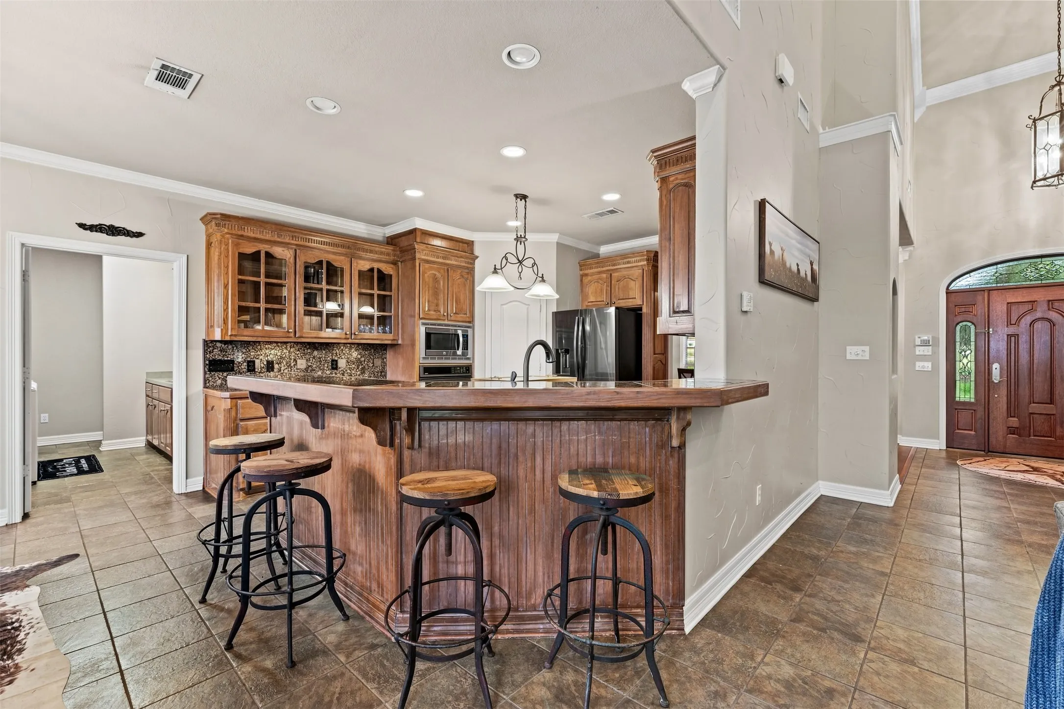 Single Family Residence For Sale in Mc Lennan County , 2285 Austin Hines Drive, China Spring, Texas 76633, 3 Bedroom, 3 Bathroom, 2 Garage spaces, 3,232 Sqft, built in 2002, mls#21360999, Real Estate Agent in China Spring, Homes For Sale in Mc Lennan county, Homes For Sale in China Spring, Realtor in China Spring Texas, Real Estate Brokerage Independent Realty Texas, Luminita Cordes Realtor