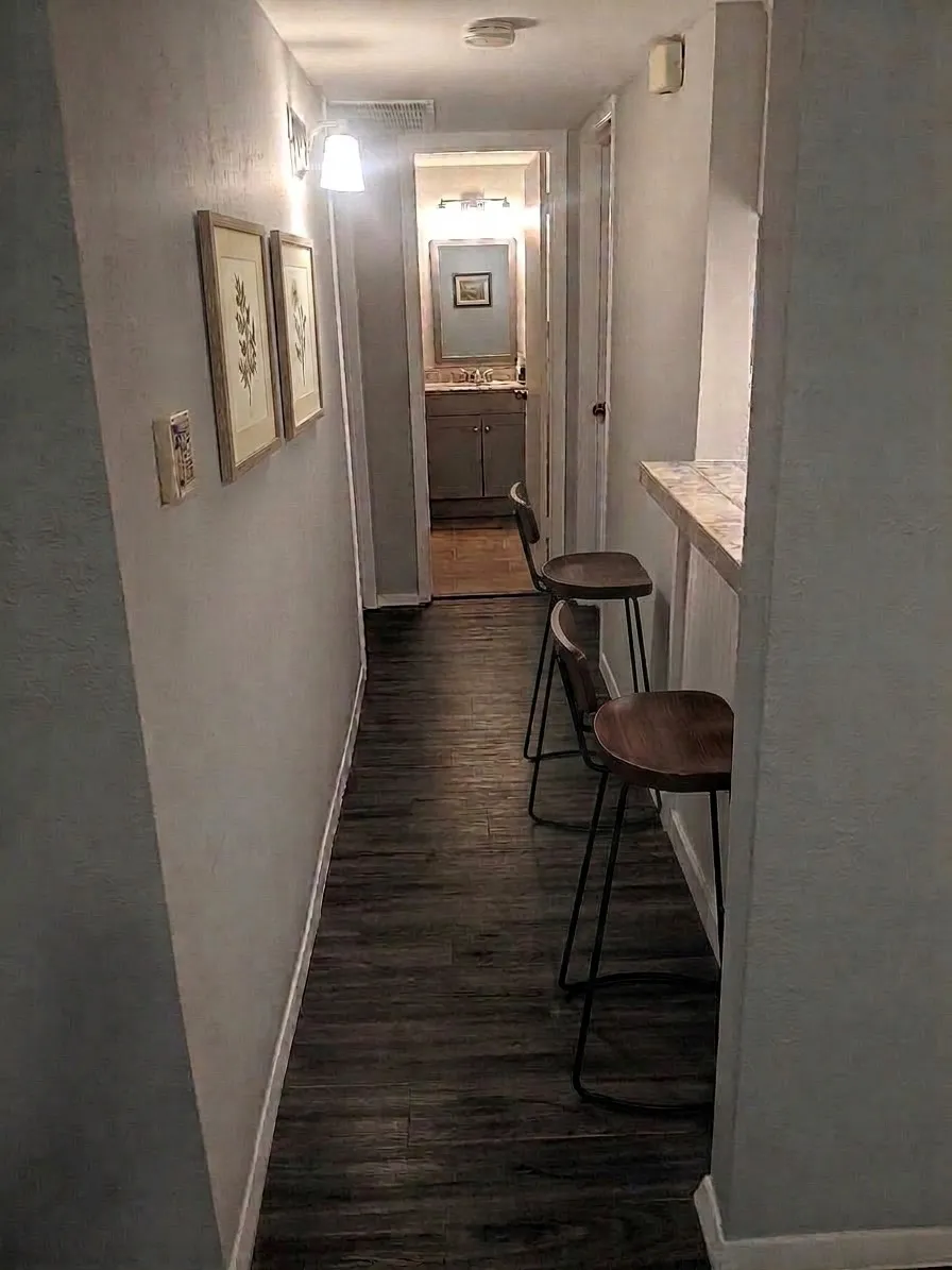 Condominium For Rent in Dallas County , 4859 cedar springs Road 351, Dallas, Texas 75219, 2 Bedroom, 1 Bathroom, 2 Garage spaces, 841 Sqft, built in 1970, mls#21358023, Real Estate Agent in Dallas, Homes For Rent in Dallas county, Homes For Rent in Dallas, Realtor in Dallas Texas, Real Estate Brokerage Independent Realty Texas, Luminita Cordes Realtor