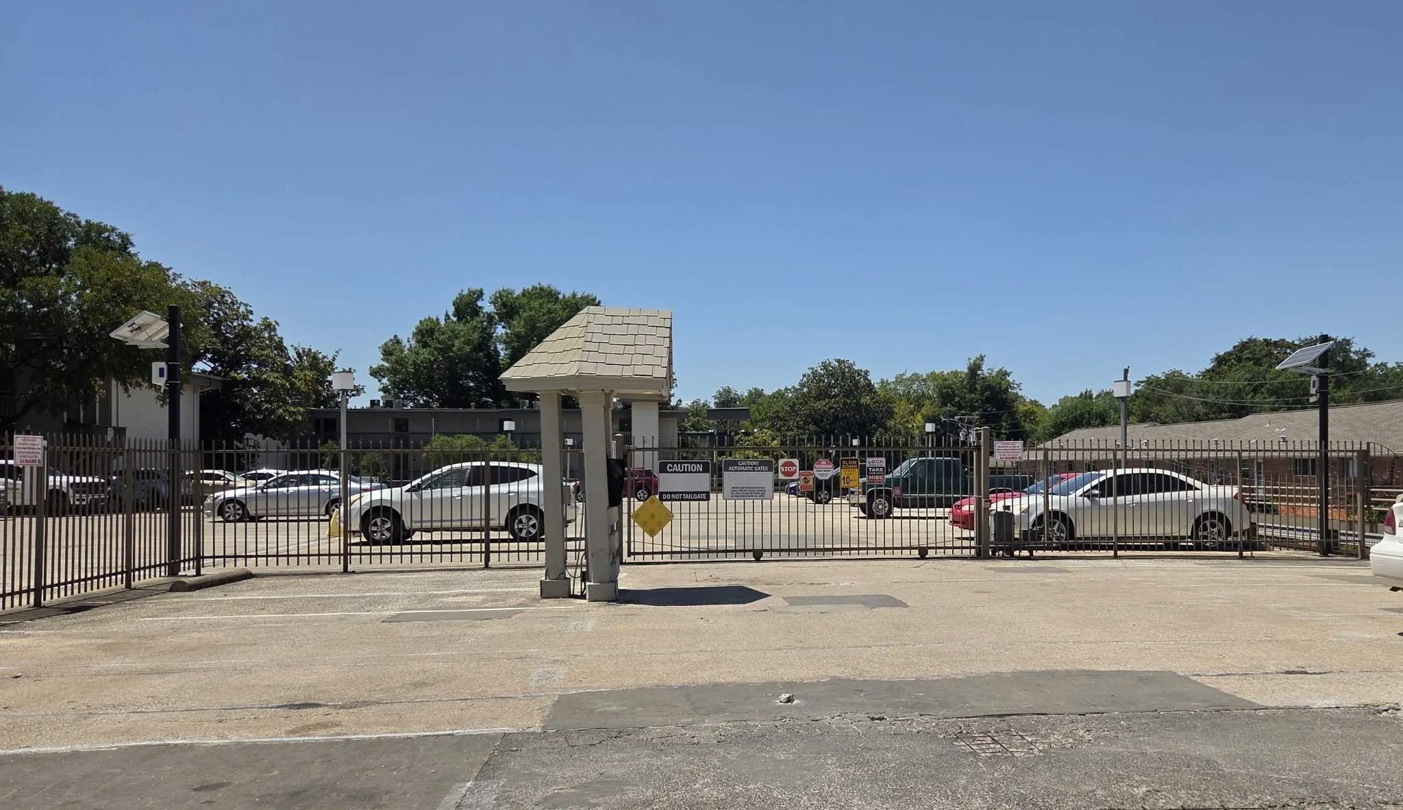 Condominium For Rent in Dallas County , 4859 cedar springs Road 351, Dallas, Texas 75219, 2 Bedroom, 1 Bathroom, 2 Garage spaces, 841 Sqft, built in 1970, mls#21358023, Real Estate Agent in Dallas, Homes For Rent in Dallas county, Homes For Rent in Dallas, Realtor in Dallas Texas, Real Estate Brokerage Independent Realty Texas, Luminita Cordes Realtor