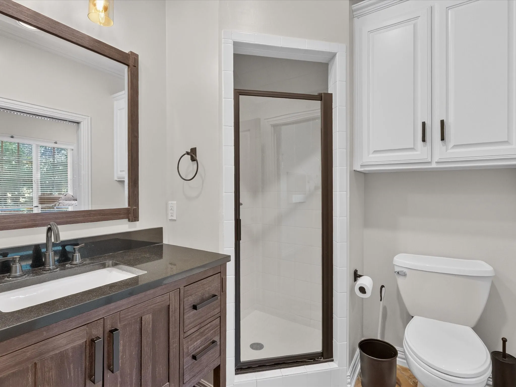 Single Family Residence For Sale in Tarrant County , 3105 E Briar Lane, Southlake, Texas 76092, 5 Bedroom, 5 Bathroom, 3 Garage spaces, 4,873 Sqft, built in 1995, mls#21349590, Real Estate Agent in Southlake, Homes For Sale in Tarrant county, Homes For Sale in Southlake, Realtor in Southlake Texas, Real Estate Brokerage Independent Realty Texas, Luminita Cordes Realtor