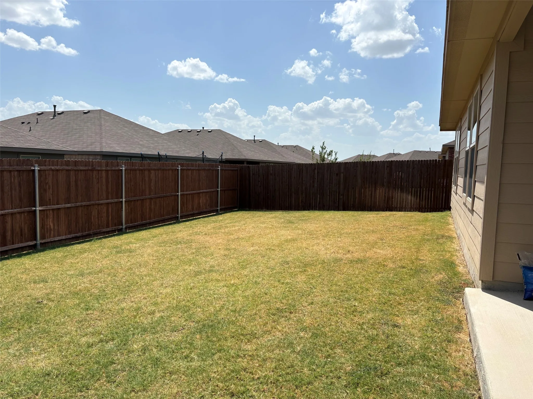 Single Family Residence For Sale in Denton County , 701 Emmons Creek Street, Justin, Texas 76247, 4 Bedroom, 2 Bathroom, 2 Garage spaces, 1,728 Sqft, built in 2023, mls#21361311, Real Estate Agent in Justin, Homes For Sale in Denton county, Homes For Sale in Justin, Realtor in Justin Texas, Real Estate Brokerage Independent Realty Texas, Luminita Cordes Realtor