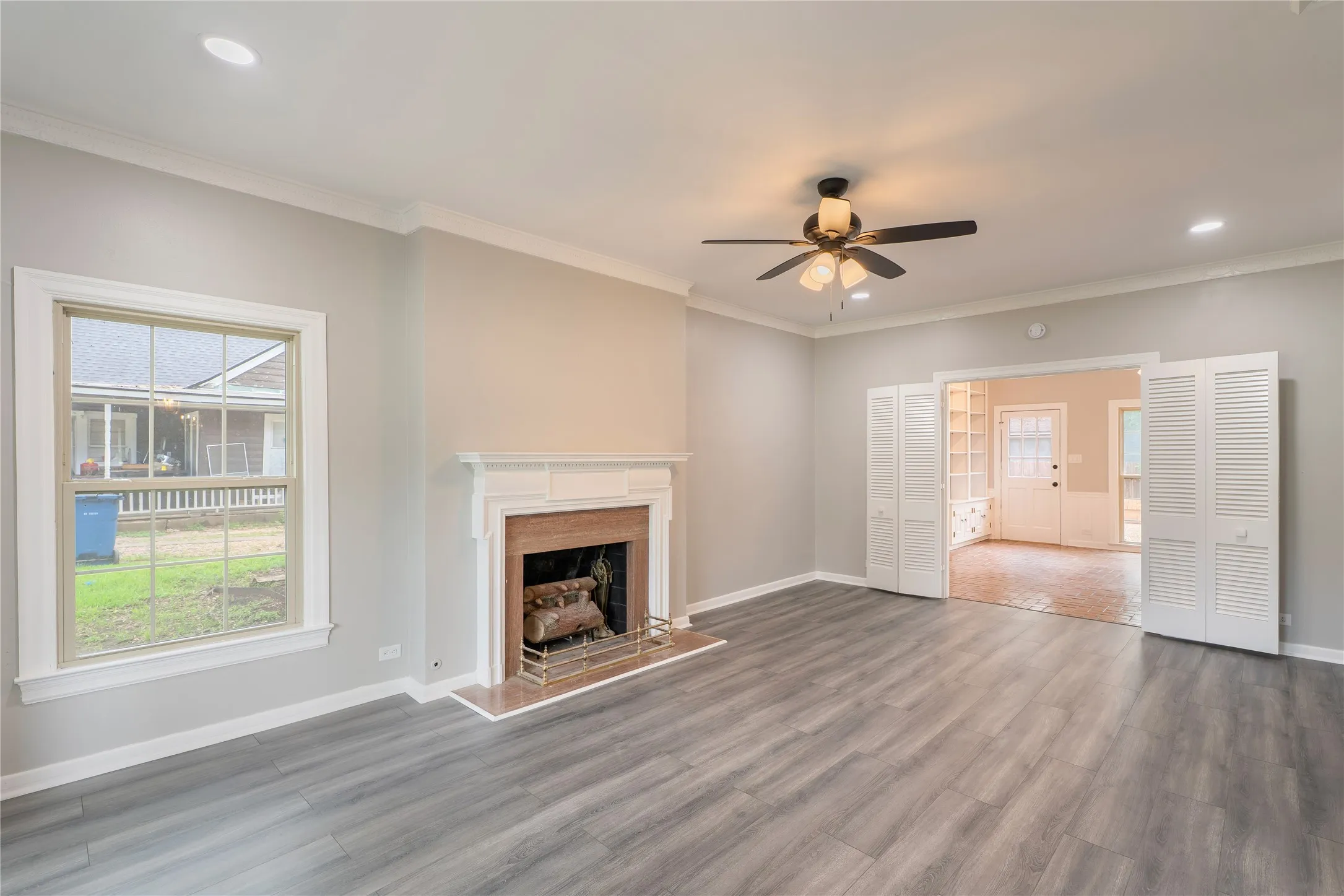Single Family Residence For Sale in Navarro County , 601 N 25th Street, Corsicana, Texas 75110, 4 Bedroom, 3 Bathroom, 2 Garage spaces, 3,956 Sqft, built in 1954, Price $375,000, mls#21361373, Real Estate Agent in Corsicana, Homes For Sale in Navarro county, Homes For Sale in Corsicana, Realtor in Corsicana Texas, Real Estate Brokerage Independent Realty Texas, Luminita Cordes Realtor