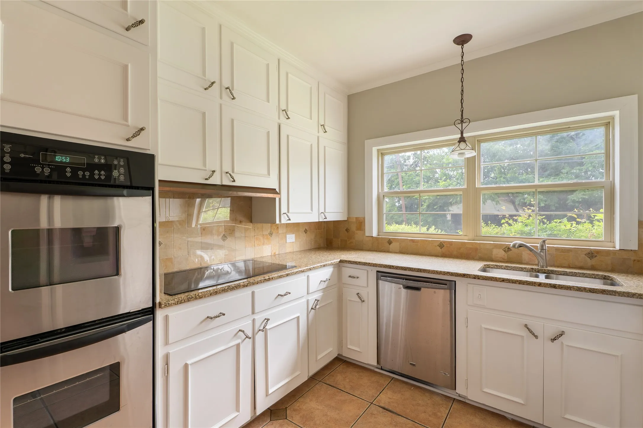 Single Family Residence For Sale in Navarro County , 601 N 25th Street, Corsicana, Texas 75110, 4 Bedroom, 3 Bathroom, 2 Garage spaces, 3,956 Sqft, built in 1954, Price $375,000, mls#21361373, Real Estate Agent in Corsicana, Homes For Sale in Navarro county, Homes For Sale in Corsicana, Realtor in Corsicana Texas, Real Estate Brokerage Independent Realty Texas, Luminita Cordes Realtor