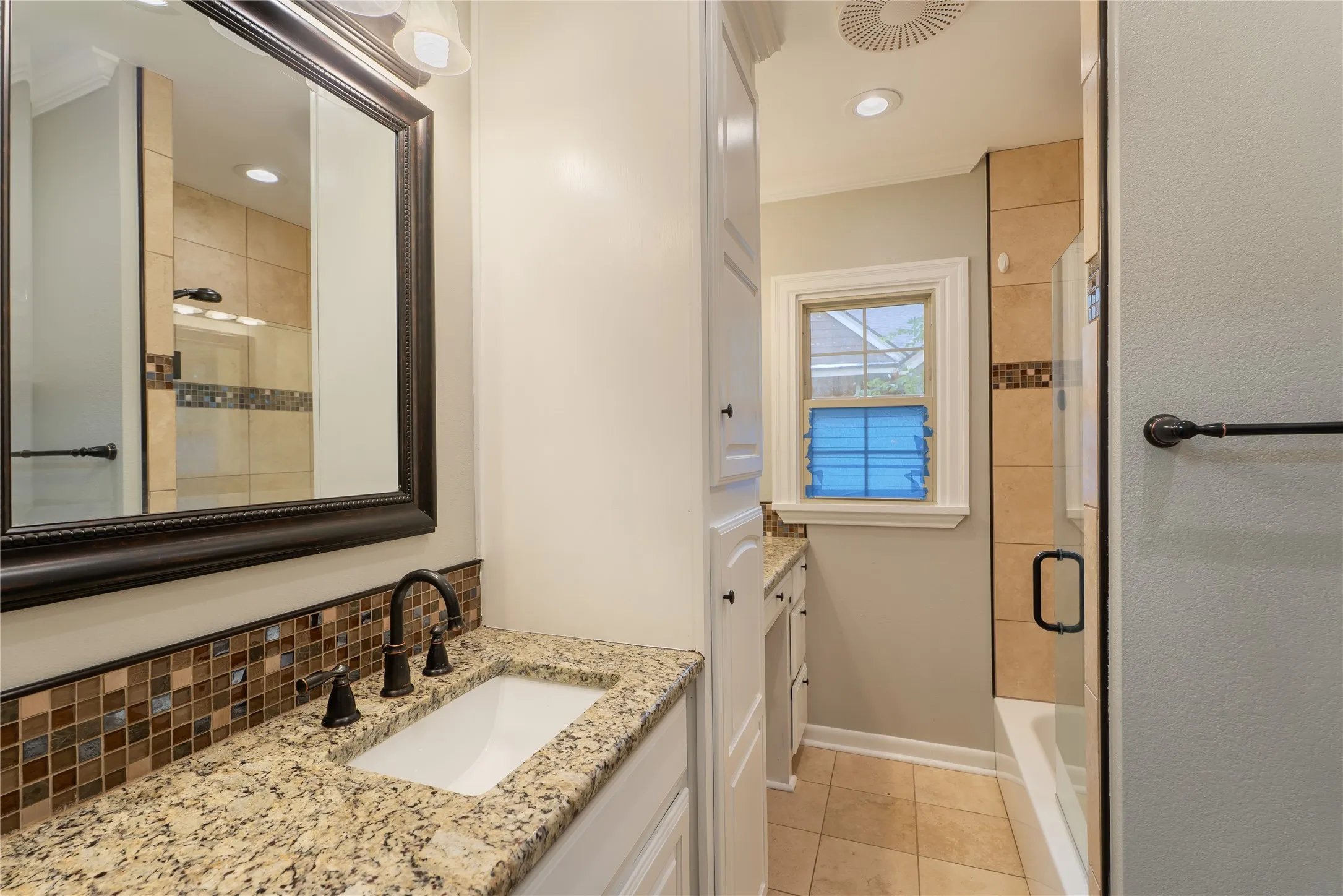 Single Family Residence For Sale in Navarro County , 601 N 25th Street, Corsicana, Texas 75110, 4 Bedroom, 3 Bathroom, 2 Garage spaces, 3,956 Sqft, built in 1954, Price $375,000, mls#21361373, Real Estate Agent in Corsicana, Homes For Sale in Navarro county, Homes For Sale in Corsicana, Realtor in Corsicana Texas, Real Estate Brokerage Independent Realty Texas, Luminita Cordes Realtor