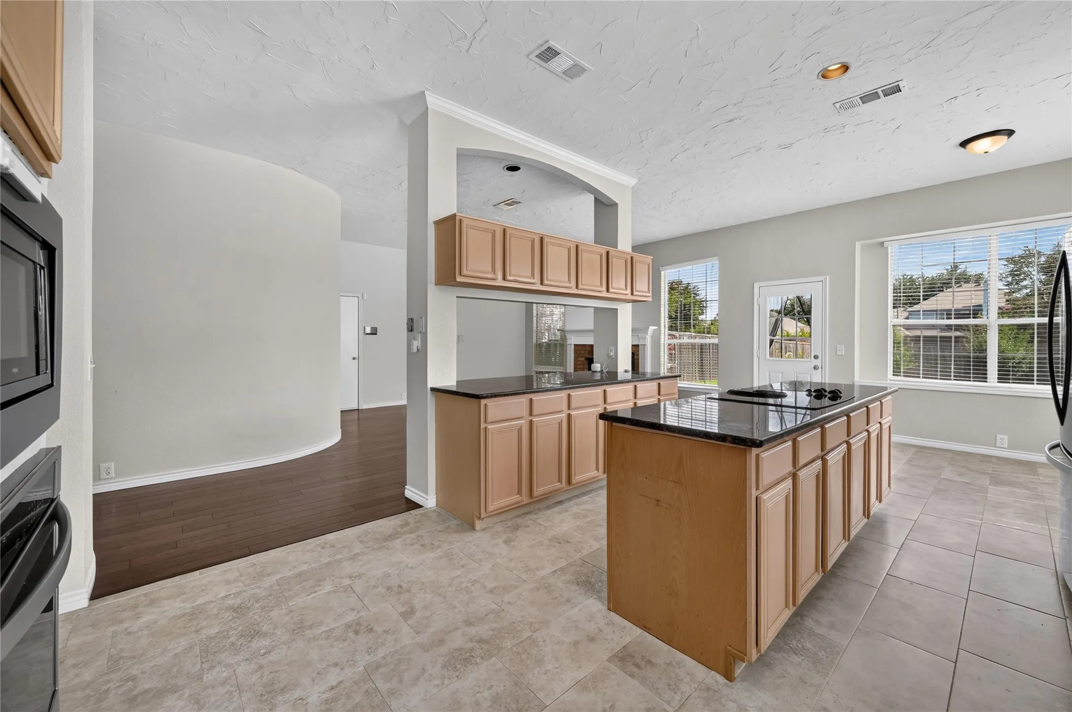 Single Family Residence For Rent in Dallas County , 423 Halifax Drive, Coppell, Texas 75019, 3 Bedroom, 2 Bathroom, 2 Garage spaces, 2,350 Sqft, built in 1993, mls#21361402, Real Estate Agent in Coppell, Homes For Rent in Dallas county, Homes For Rent in Coppell, Realtor in Coppell Texas, Real Estate Brokerage Independent Realty Texas, Luminita Cordes Realtor
