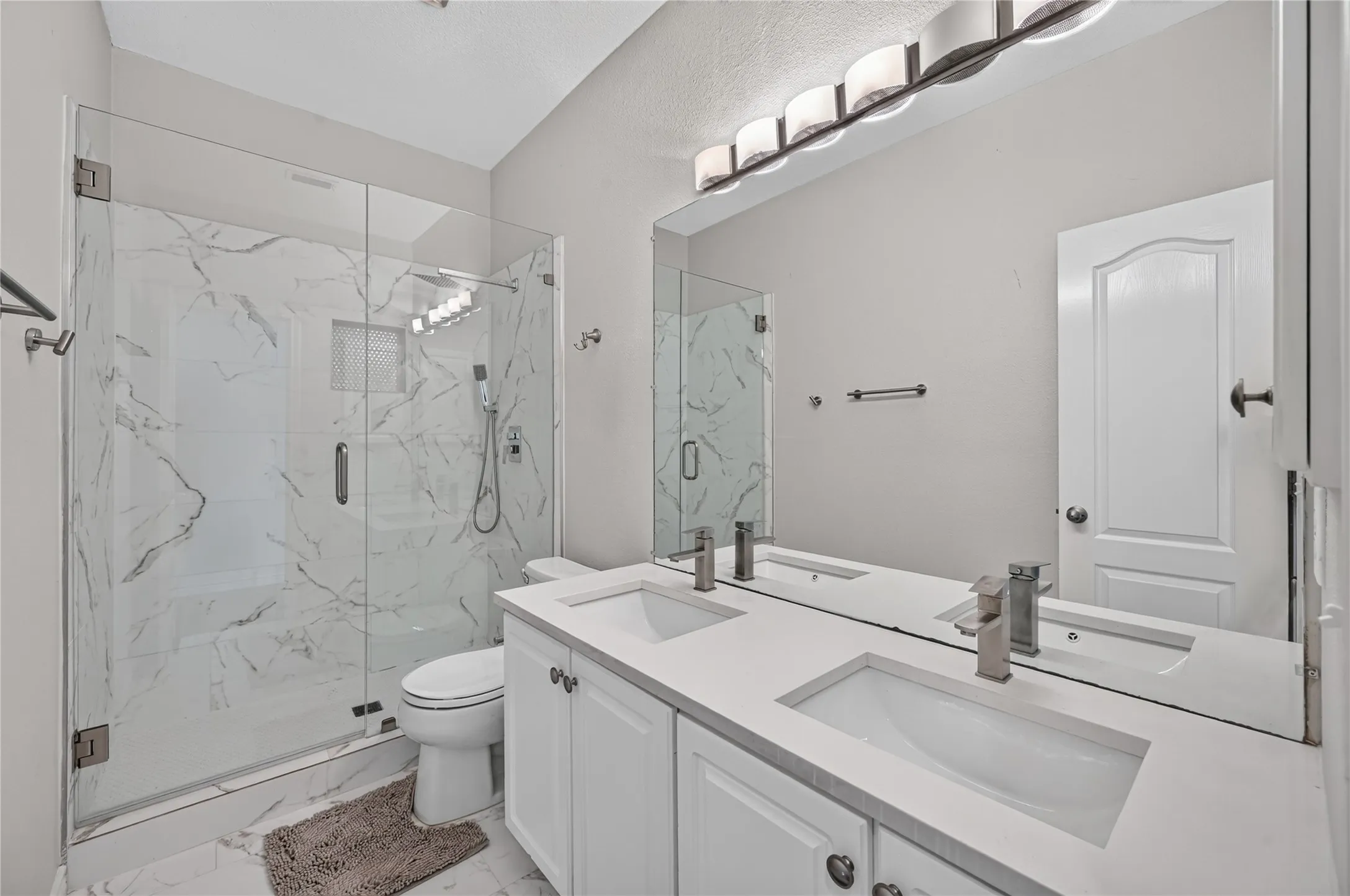 Single Family Residence For Rent in Dallas County , 423 Halifax Drive, Coppell, Texas 75019, 3 Bedroom, 2 Bathroom, 2 Garage spaces, 2,350 Sqft, built in 1993, mls#21361402, Real Estate Agent in Coppell, Homes For Rent in Dallas county, Homes For Rent in Coppell, Realtor in Coppell Texas, Real Estate Brokerage Independent Realty Texas, Luminita Cordes Realtor