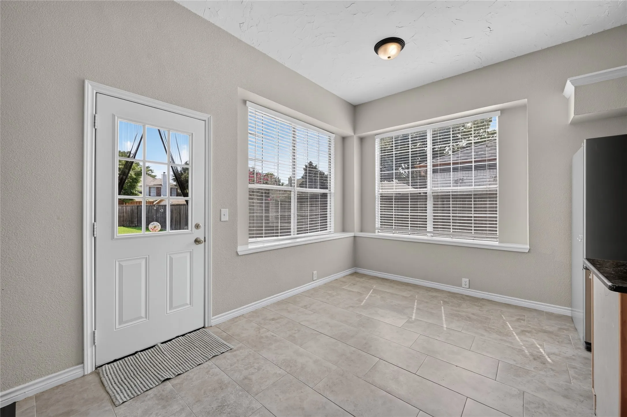 Single Family Residence For Rent in Dallas County , 423 Halifax Drive, Coppell, Texas 75019, 3 Bedroom, 2 Bathroom, 2 Garage spaces, 2,350 Sqft, built in 1993, mls#21361402, Real Estate Agent in Coppell, Homes For Rent in Dallas county, Homes For Rent in Coppell, Realtor in Coppell Texas, Real Estate Brokerage Independent Realty Texas, Luminita Cordes Realtor
