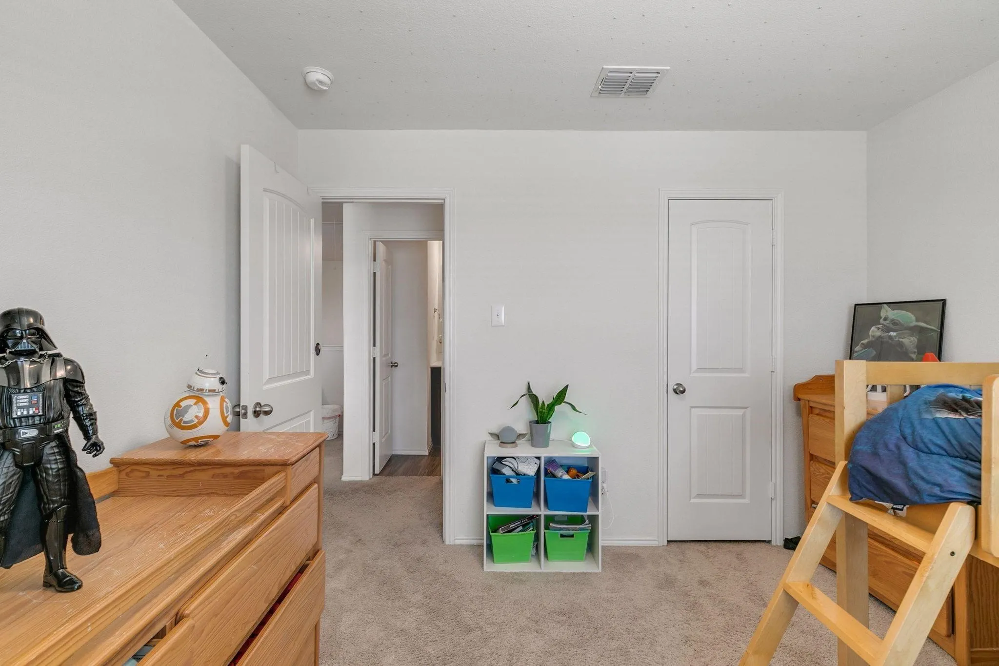 Single Family Residence For Rent in Tarrant County , 448 Blue Crow Lane, Fort Worth, Texas 76052, 4 Bedroom, 2 Bathroom, 2 Garage spaces, 1,959 Sqft, built in 2019, mls#21361153, Real Estate Agent in Fort Worth, Homes For Rent in Tarrant county, Homes For Rent in Fort Worth, Realtor in Fort Worth Texas, Real Estate Brokerage Independent Realty Texas, Luminita Cordes Realtor