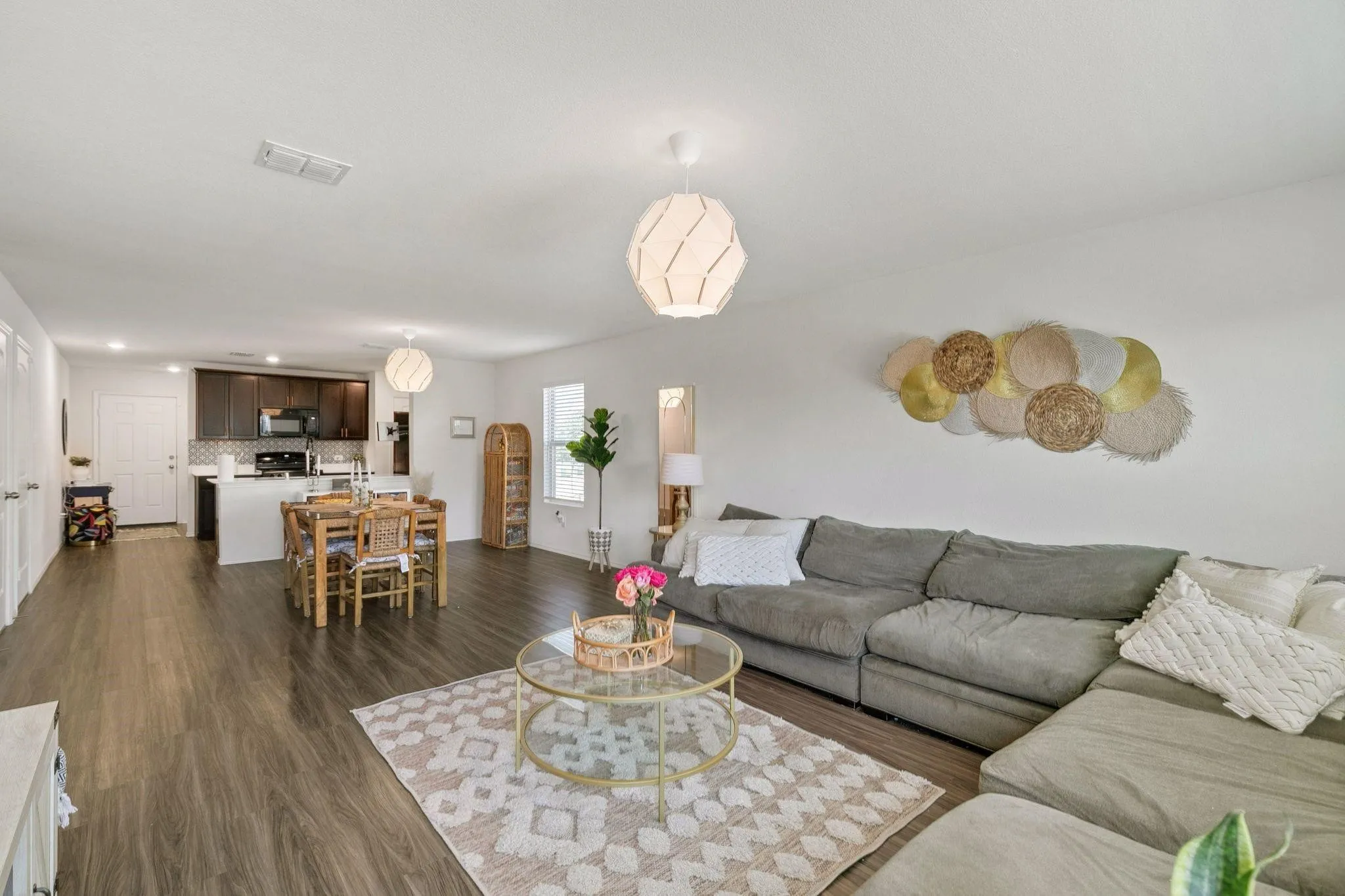 Single Family Residence For Rent in Tarrant County , 448 Blue Crow Lane, Fort Worth, Texas 76052, 4 Bedroom, 2 Bathroom, 2 Garage spaces, 1,959 Sqft, built in 2019, mls#21361153, Real Estate Agent in Fort Worth, Homes For Rent in Tarrant county, Homes For Rent in Fort Worth, Realtor in Fort Worth Texas, Real Estate Brokerage Independent Realty Texas, Luminita Cordes Realtor