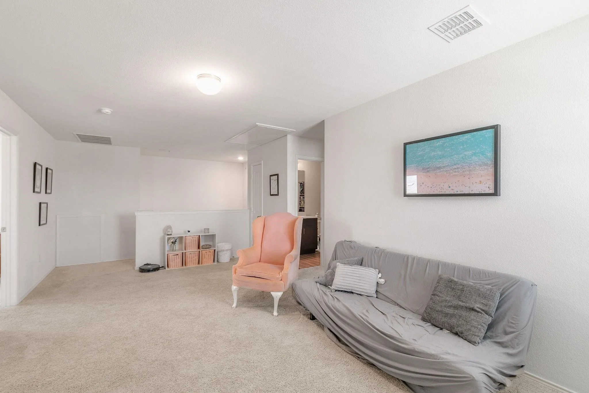 Single Family Residence For Rent in Tarrant County , 448 Blue Crow Lane, Fort Worth, Texas 76052, 4 Bedroom, 2 Bathroom, 2 Garage spaces, 1,959 Sqft, built in 2019, mls#21361153, Real Estate Agent in Fort Worth, Homes For Rent in Tarrant county, Homes For Rent in Fort Worth, Realtor in Fort Worth Texas, Real Estate Brokerage Independent Realty Texas, Luminita Cordes Realtor
