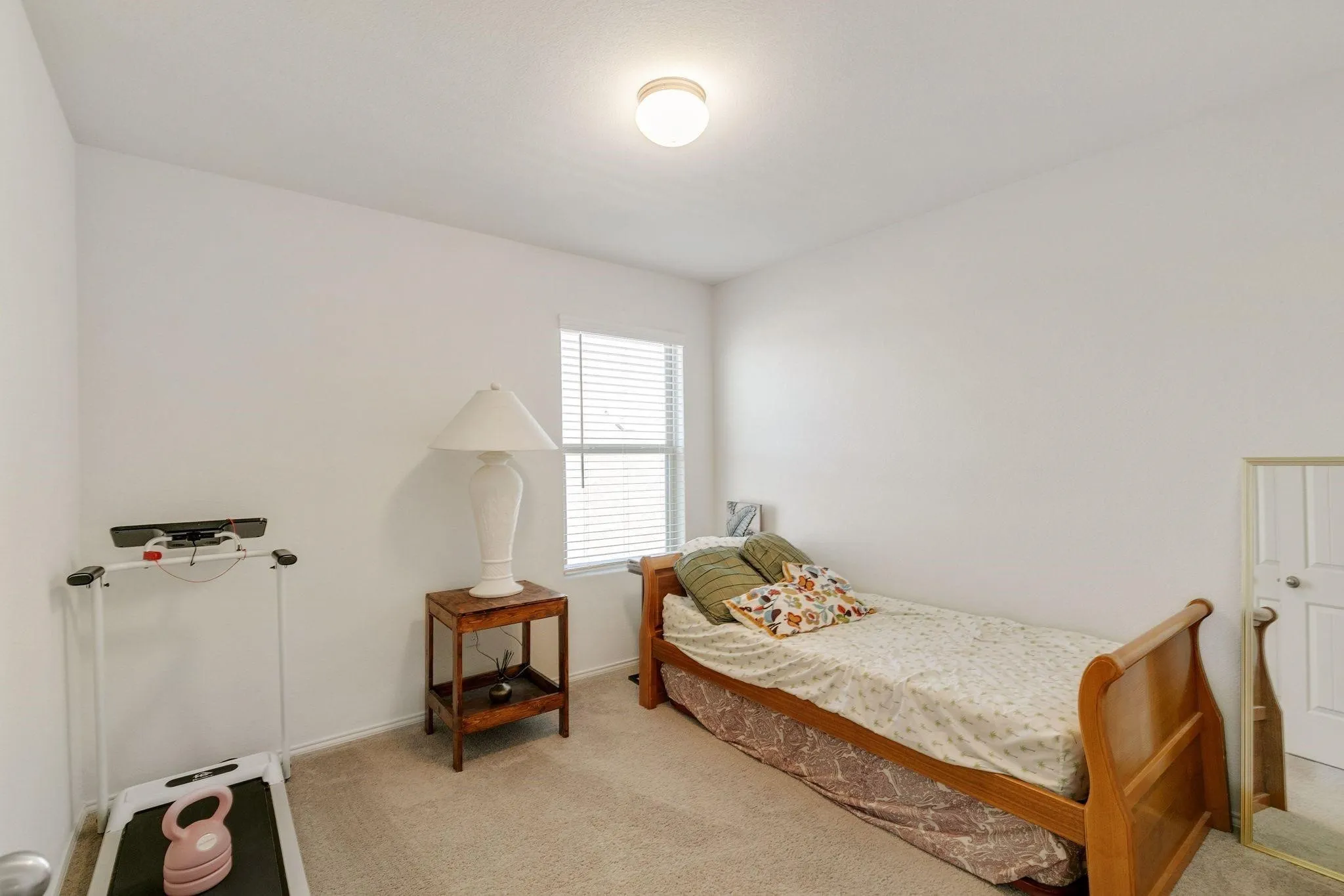 Single Family Residence For Rent in Tarrant County , 448 Blue Crow Lane, Fort Worth, Texas 76052, 4 Bedroom, 2 Bathroom, 2 Garage spaces, 1,959 Sqft, built in 2019, mls#21361153, Real Estate Agent in Fort Worth, Homes For Rent in Tarrant county, Homes For Rent in Fort Worth, Realtor in Fort Worth Texas, Real Estate Brokerage Independent Realty Texas, Luminita Cordes Realtor