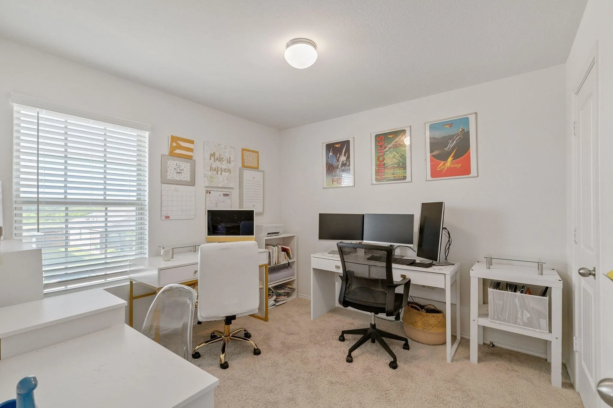 Single Family Residence For Rent in Tarrant County , 448 Blue Crow Lane, Fort Worth, Texas 76052, 4 Bedroom, 2 Bathroom, 2 Garage spaces, 1,959 Sqft, built in 2019, mls#21361153, Real Estate Agent in Fort Worth, Homes For Rent in Tarrant county, Homes For Rent in Fort Worth, Realtor in Fort Worth Texas, Real Estate Brokerage Independent Realty Texas, Luminita Cordes Realtor