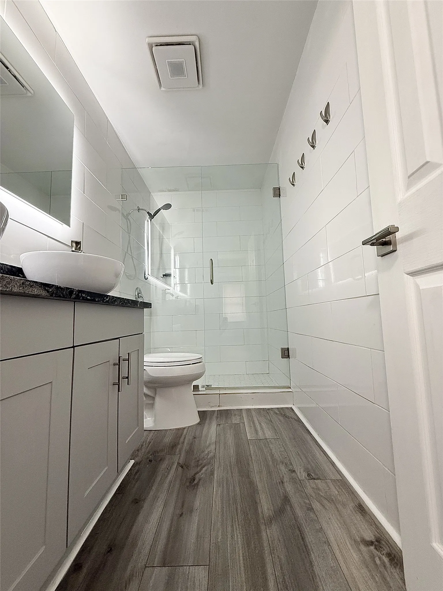Single Family Residence For Sale in Collin County , 903 Moore Street, Mc Kinney, Texas 75069, 3 Bedroom, 1 Bathroom, 1 Garage spaces, 968 Sqft, built in 1962, mls#21361360, Real Estate Agent in Mc Kinney, Homes For Sale in Collin county, Homes For Sale in Mc Kinney, Realtor in Mc Kinney Texas, Real Estate Brokerage Independent Realty Texas, Luminita Cordes Realtor