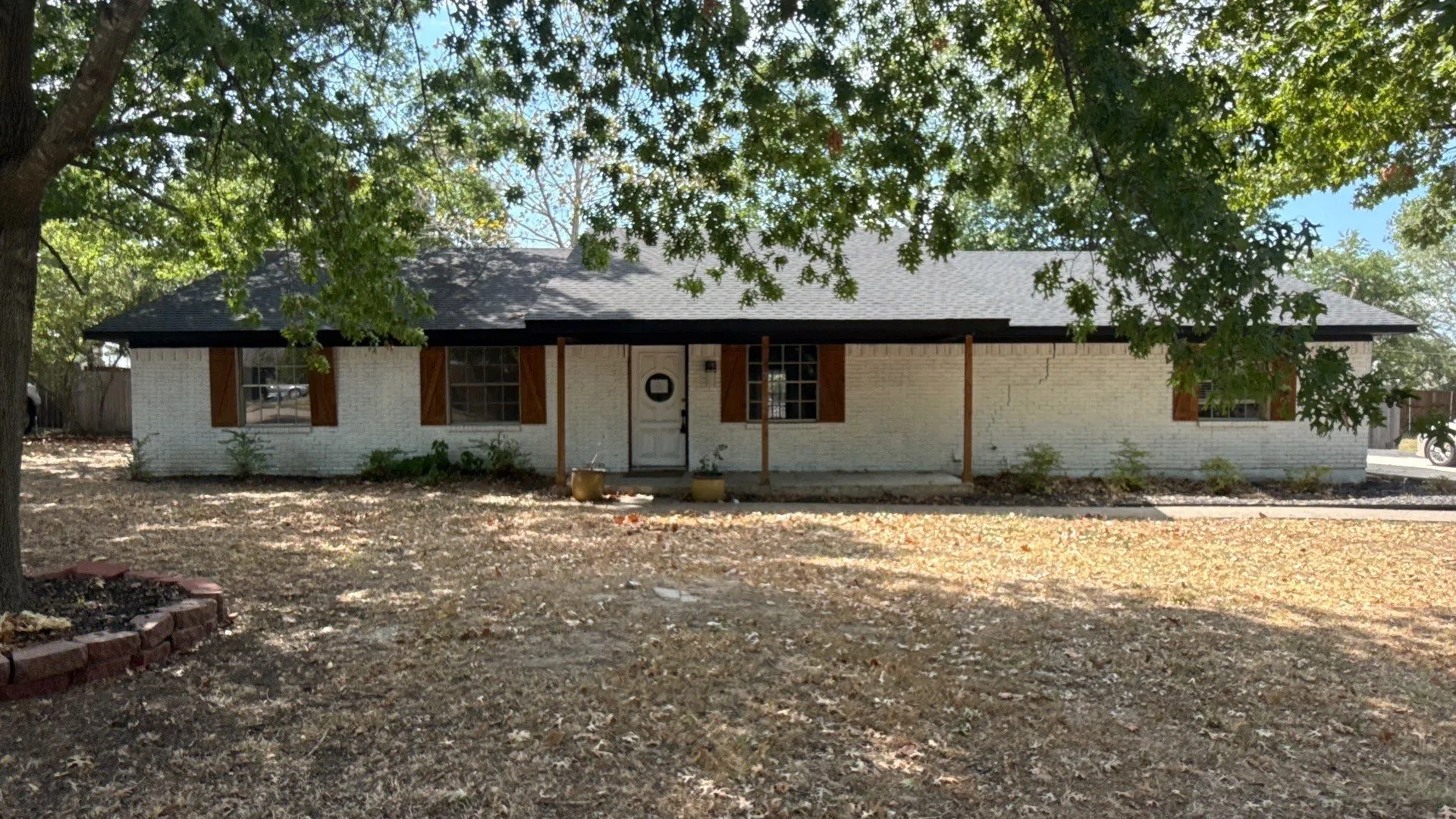 Single Family Residence For Sale in Rockwall County , 7 Amity Lane, Rockwall, Texas 75087, 4 Bedroom, 2 Bathroom, Garage spaces, 1,737 Sqft, built in 1986, mls#21359769, Real Estate Agent in Rockwall, Homes For Sale in Rockwall county, Homes For Sale in Rockwall, Realtor in Rockwall Texas, Real Estate Brokerage Independent Realty Texas, Luminita Cordes Realtor