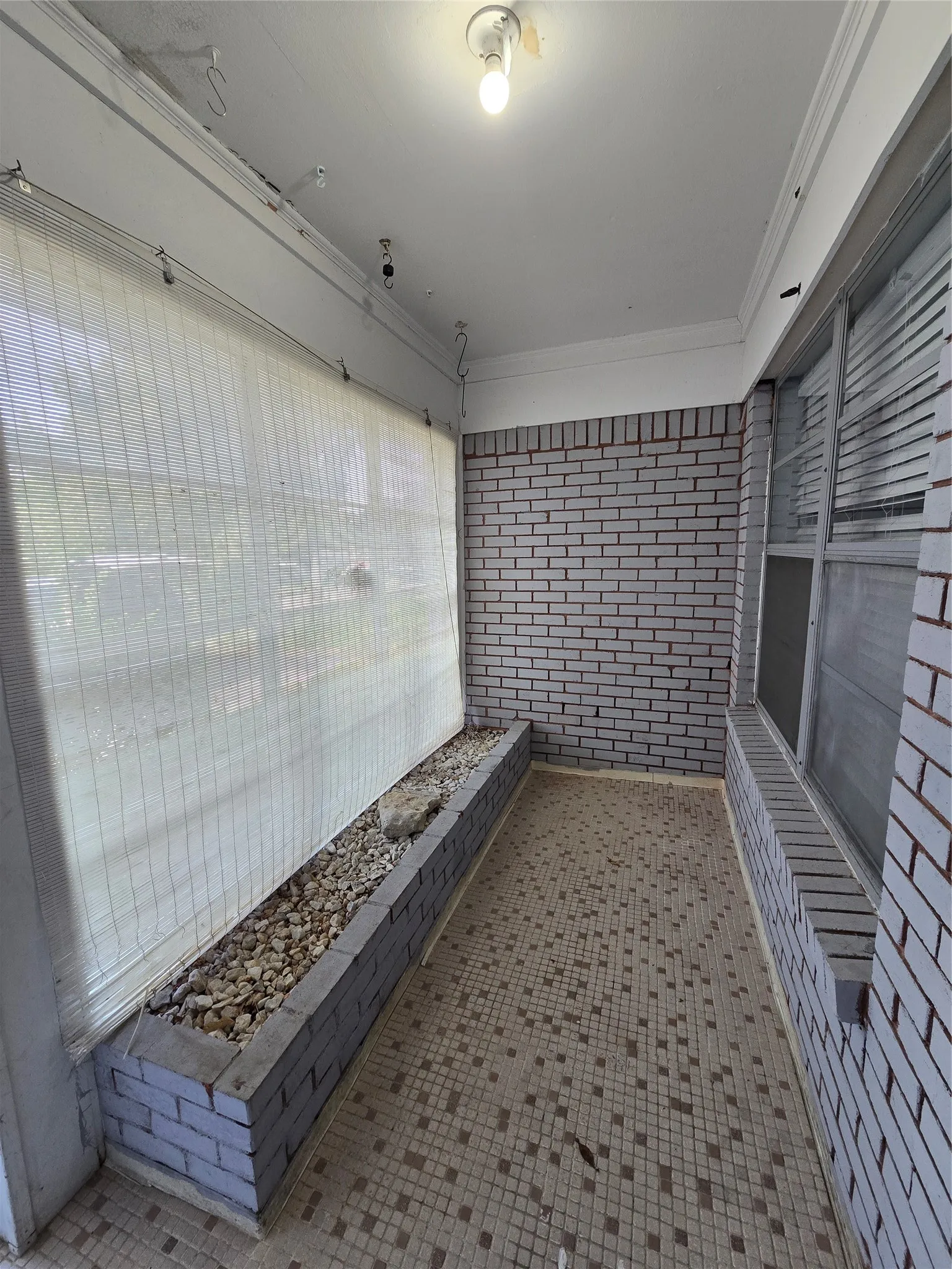 Single Family Residence For Rent in Dallas County , 427 Royal Crest Drive, Richardson, Texas 75081, 3 Bedroom, 3 Bathroom, Garage spaces, 1,212 Sqft, built in 1956, mls#21361433, Real Estate Agent in Richardson, Homes For Rent in Dallas county, Homes For Rent in Richardson, Realtor in Richardson Texas, Real Estate Brokerage Independent Realty Texas, Luminita Cordes Realtor