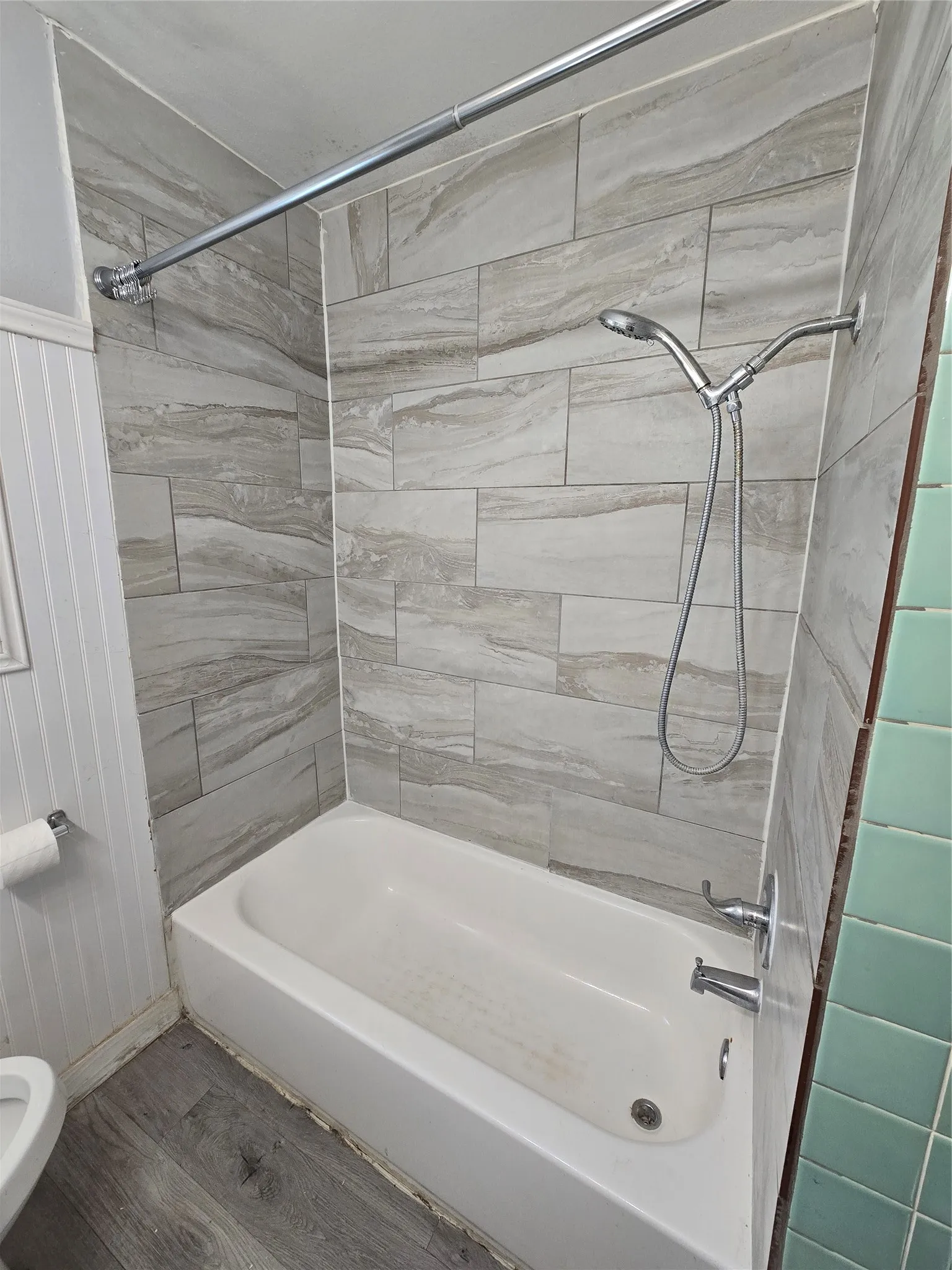 Single Family Residence For Rent in Dallas County , 427 Royal Crest Drive, Richardson, Texas 75081, 3 Bedroom, 3 Bathroom, Garage spaces, 1,212 Sqft, built in 1956, mls#21361433, Real Estate Agent in Richardson, Homes For Rent in Dallas county, Homes For Rent in Richardson, Realtor in Richardson Texas, Real Estate Brokerage Independent Realty Texas, Luminita Cordes Realtor