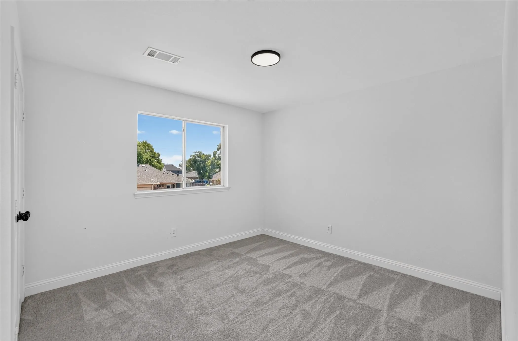 Single Family Residence For Sale in Dallas County , 3402 Seabreeze Drive, Rowlett, Texas 75088, 4 Bedroom, 2 Bathroom, 2 Garage spaces, 2,862 Sqft, built in 1997, mls#21357849, Real Estate Agent in Rowlett, Homes For Sale in Dallas county, Homes For Sale in Rowlett, Realtor in Rowlett Texas, Real Estate Brokerage Independent Realty Texas, Luminita Cordes Realtor