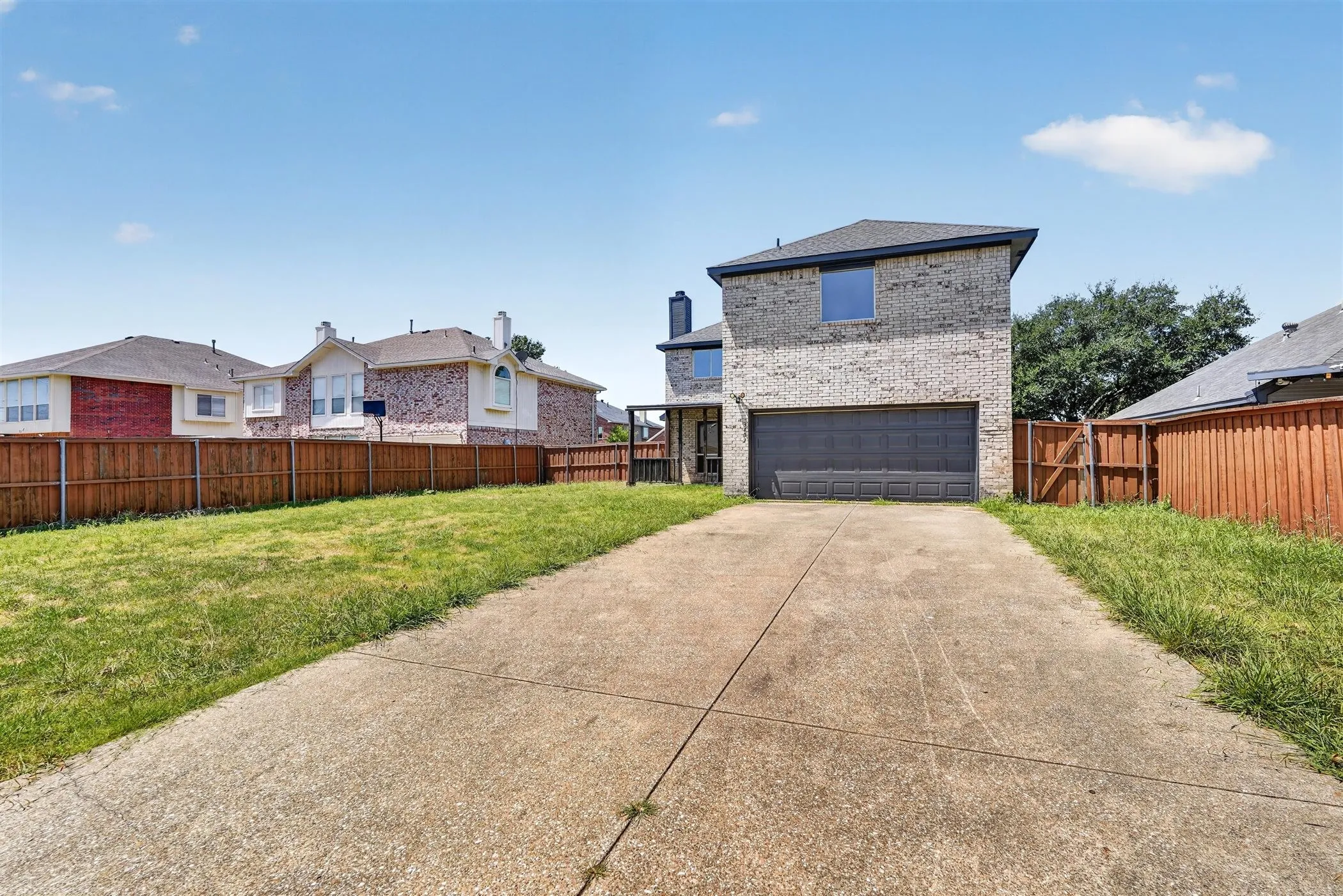 Single Family Residence For Sale in Dallas County , 3402 Seabreeze Drive, Rowlett, Texas 75088, 4 Bedroom, 2 Bathroom, 2 Garage spaces, 2,862 Sqft, built in 1997, mls#21357849, Real Estate Agent in Rowlett, Homes For Sale in Dallas county, Homes For Sale in Rowlett, Realtor in Rowlett Texas, Real Estate Brokerage Independent Realty Texas, Luminita Cordes Realtor