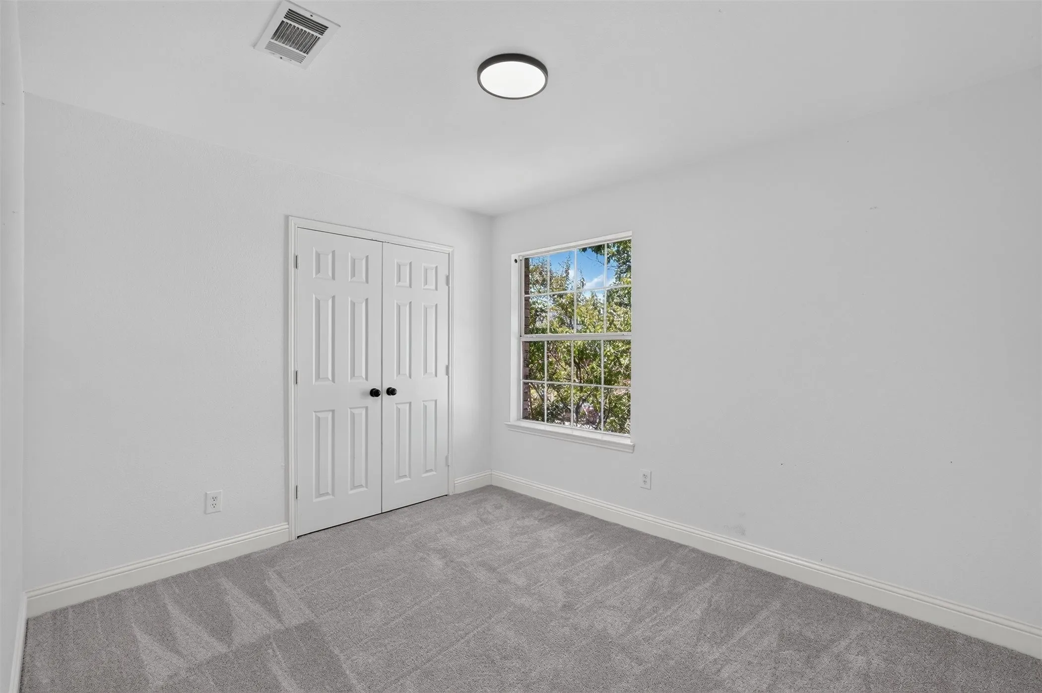 Single Family Residence For Sale in Dallas County , 3402 Seabreeze Drive, Rowlett, Texas 75088, 4 Bedroom, 2 Bathroom, 2 Garage spaces, 2,862 Sqft, built in 1997, mls#21357849, Real Estate Agent in Rowlett, Homes For Sale in Dallas county, Homes For Sale in Rowlett, Realtor in Rowlett Texas, Real Estate Brokerage Independent Realty Texas, Luminita Cordes Realtor