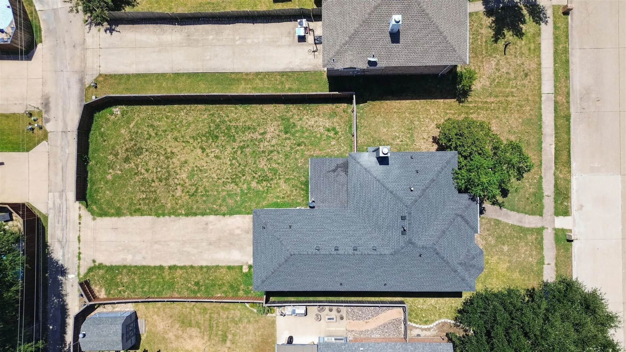Single Family Residence For Sale in Dallas County , 3402 Seabreeze Drive, Rowlett, Texas 75088, 4 Bedroom, 2 Bathroom, 2 Garage spaces, 2,862 Sqft, built in 1997, mls#21357849, Real Estate Agent in Rowlett, Homes For Sale in Dallas county, Homes For Sale in Rowlett, Realtor in Rowlett Texas, Real Estate Brokerage Independent Realty Texas, Luminita Cordes Realtor