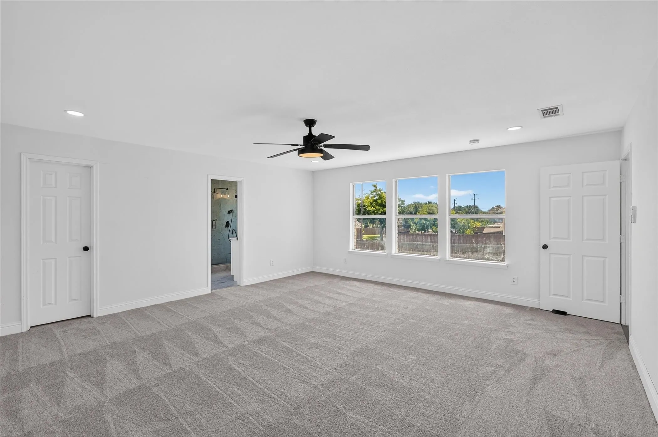Single Family Residence For Sale in Dallas County , 3402 Seabreeze Drive, Rowlett, Texas 75088, 4 Bedroom, 2 Bathroom, 2 Garage spaces, 2,862 Sqft, built in 1997, mls#21357849, Real Estate Agent in Rowlett, Homes For Sale in Dallas county, Homes For Sale in Rowlett, Realtor in Rowlett Texas, Real Estate Brokerage Independent Realty Texas, Luminita Cordes Realtor