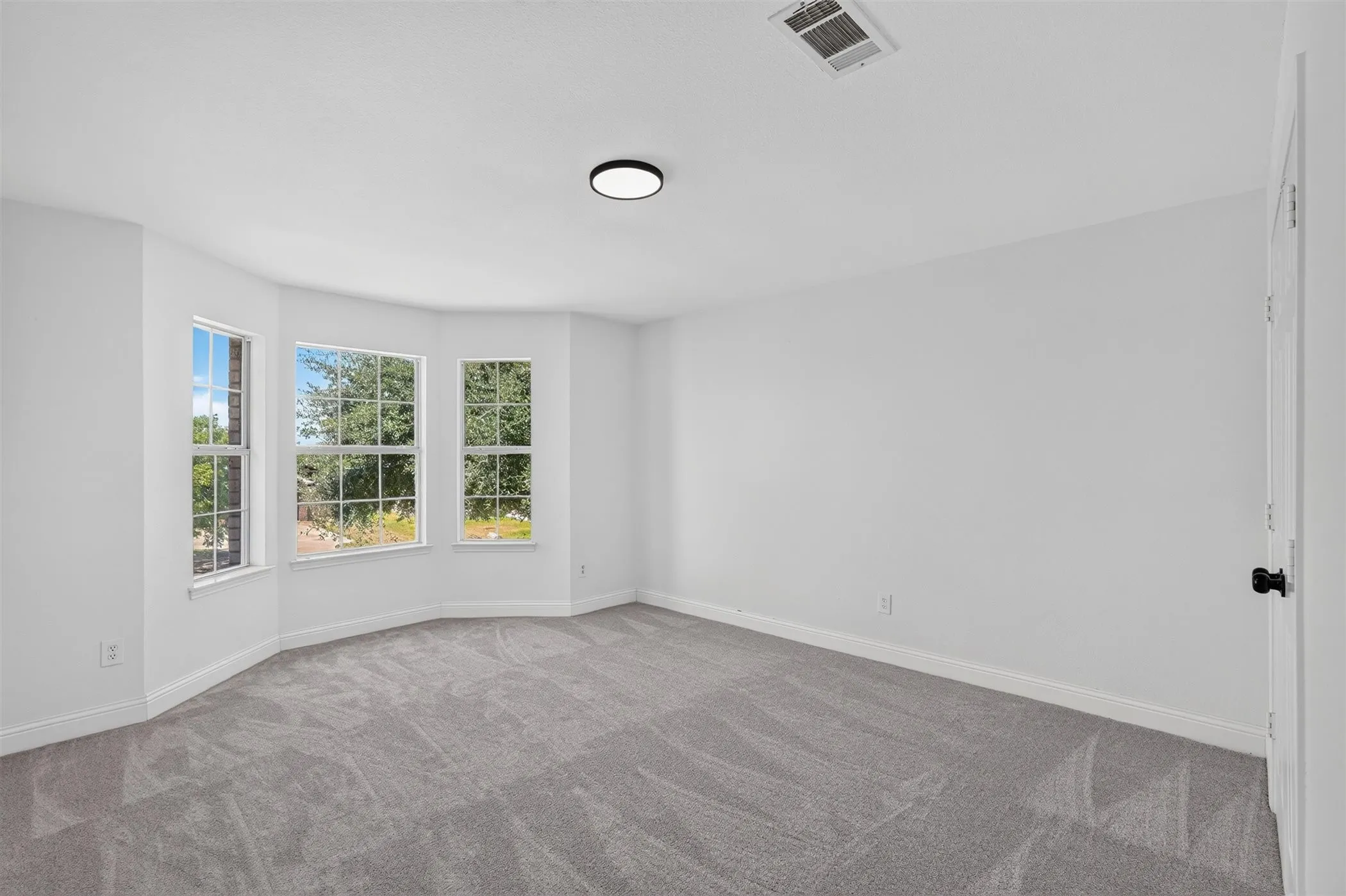 Single Family Residence For Sale in Dallas County , 3402 Seabreeze Drive, Rowlett, Texas 75088, 4 Bedroom, 2 Bathroom, 2 Garage spaces, 2,862 Sqft, built in 1997, mls#21357849, Real Estate Agent in Rowlett, Homes For Sale in Dallas county, Homes For Sale in Rowlett, Realtor in Rowlett Texas, Real Estate Brokerage Independent Realty Texas, Luminita Cordes Realtor