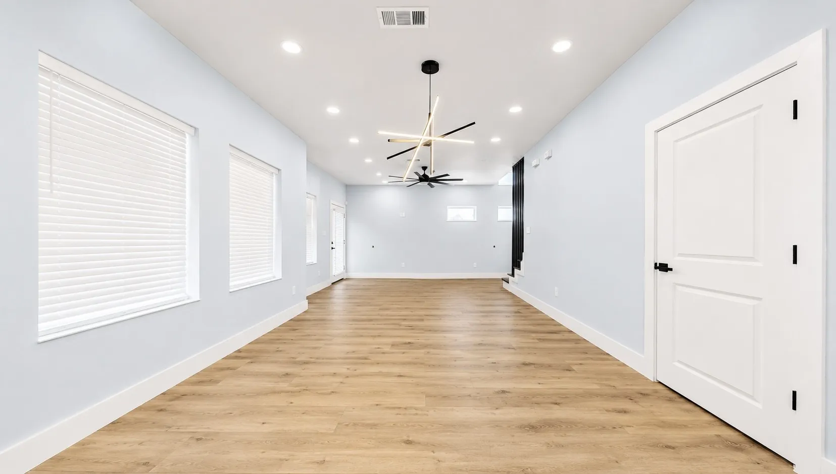 Duplex For Rent in Tarrant County , 1115 E Oleander Street, Fort Worth, Texas 76104, 3 Bedroom, 4 Bathroom, 2 Garage spaces, 1,981 Sqft, built in 2025, mls#21360374, Real Estate Agent in Fort Worth, Homes For Rent in Tarrant county, Homes For Rent in Fort Worth, Realtor in Fort Worth Texas, Real Estate Brokerage Independent Realty Texas, Luminita Cordes Realtor