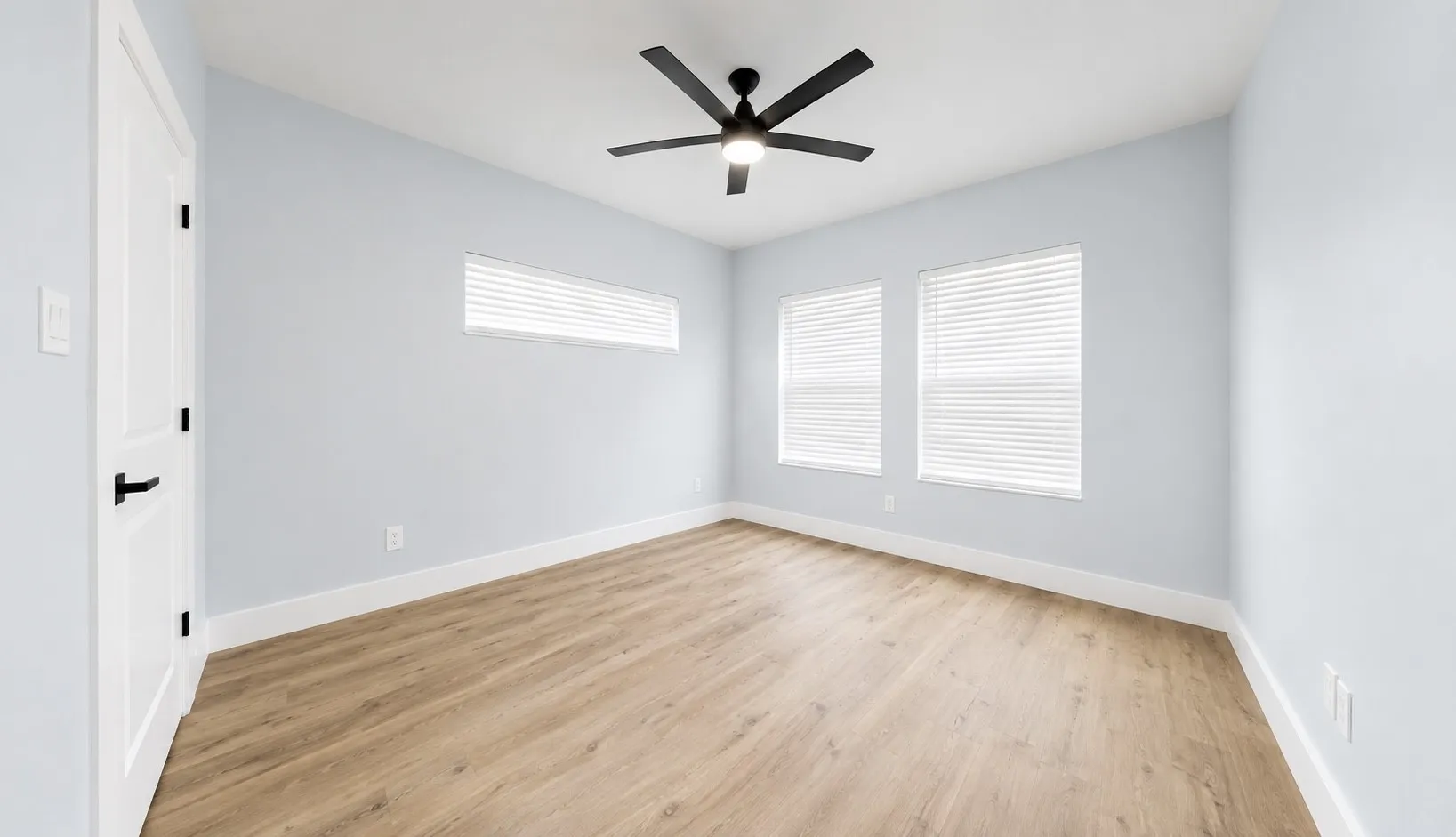 Duplex For Rent in Tarrant County , 1115 E Oleander Street, Fort Worth, Texas 76104, 3 Bedroom, 4 Bathroom, 2 Garage spaces, 1,981 Sqft, built in 2025, mls#21360374, Real Estate Agent in Fort Worth, Homes For Rent in Tarrant county, Homes For Rent in Fort Worth, Realtor in Fort Worth Texas, Real Estate Brokerage Independent Realty Texas, Luminita Cordes Realtor