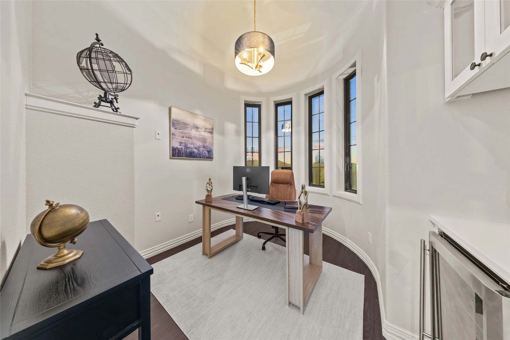 Single Family Residence For Sale in Dallas County , 2621 Whispering Oaks Cove, Cedar Hill, Texas 75104, 5 Bedroom, 6 Bathroom, 4 Garage spaces, 6,163 Sqft, built in 2024, mls#21361395, Real Estate Agent in Cedar Hill, Homes For Sale in Dallas county, Homes For Sale in Cedar Hill, Realtor in Cedar Hill Texas, Real Estate Brokerage Independent Realty Texas, Luminita Cordes Realtor