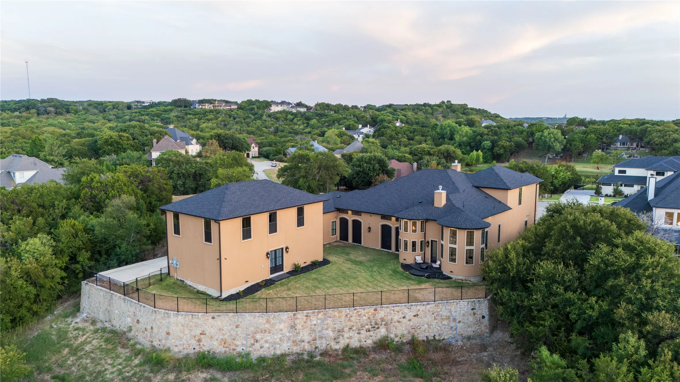 Single Family Residence For Sale in Dallas County , 2621 Whispering Oaks Cove, Cedar Hill, Texas 75104, 5 Bedroom, 6 Bathroom, 4 Garage spaces, 6,163 Sqft, built in 2024, mls#21361395, Real Estate Agent in Cedar Hill, Homes For Sale in Dallas county, Homes For Sale in Cedar Hill, Realtor in Cedar Hill Texas, Real Estate Brokerage Independent Realty Texas, Luminita Cordes Realtor