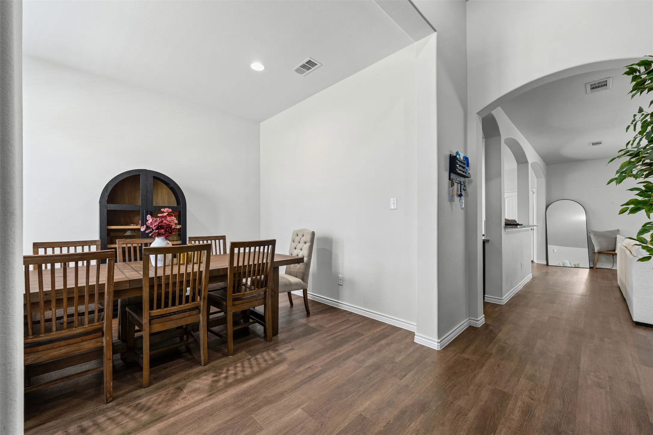 Single Family Residence For Sale in Dallas County , 2038 Buttonwood Street, Lancaster, Texas 75146, 3 Bedroom, 2 Bathroom, 2 Garage spaces, 1,882 Sqft, built in 2020, mls#21361385, Real Estate Agent in Lancaster, Homes For Sale in Dallas county, Homes For Sale in Lancaster, Realtor in Lancaster Texas, Real Estate Brokerage Independent Realty Texas, Luminita Cordes Realtor