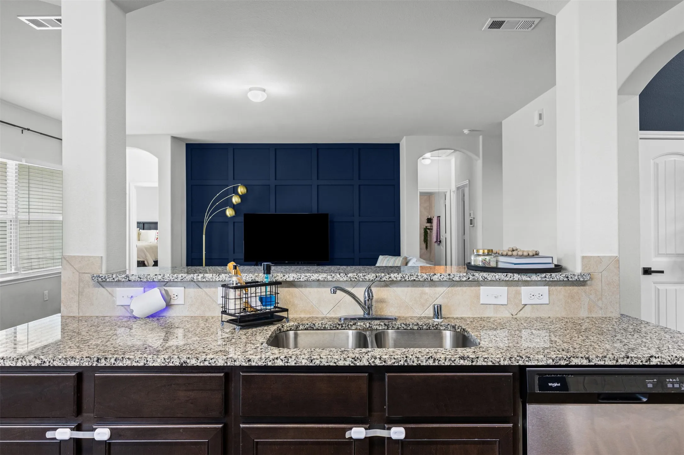 Single Family Residence For Sale in Dallas County , 2038 Buttonwood Street, Lancaster, Texas 75146, 3 Bedroom, 2 Bathroom, 2 Garage spaces, 1,882 Sqft, built in 2020, mls#21361385, Real Estate Agent in Lancaster, Homes For Sale in Dallas county, Homes For Sale in Lancaster, Realtor in Lancaster Texas, Real Estate Brokerage Independent Realty Texas, Luminita Cordes Realtor