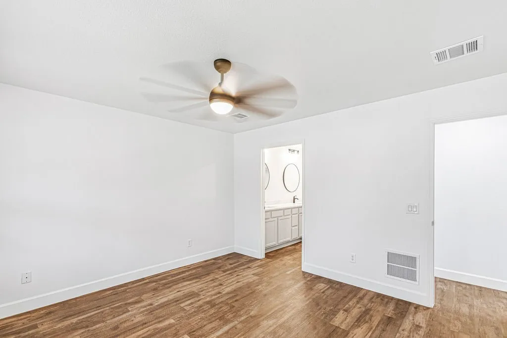 Single Family Residence For Sale in Denton County , 7737 Longaberger Drive, Frisco, Texas 75036, 2 Bedroom, 2 Bathroom, 2 Garage spaces, 1,533 Sqft, built in 2008, mls#21360662, Real Estate Agent in Frisco, Homes For Sale in Denton county, Homes For Sale in Frisco, Realtor in Frisco Texas, Real Estate Brokerage Independent Realty Texas, Luminita Cordes Realtor