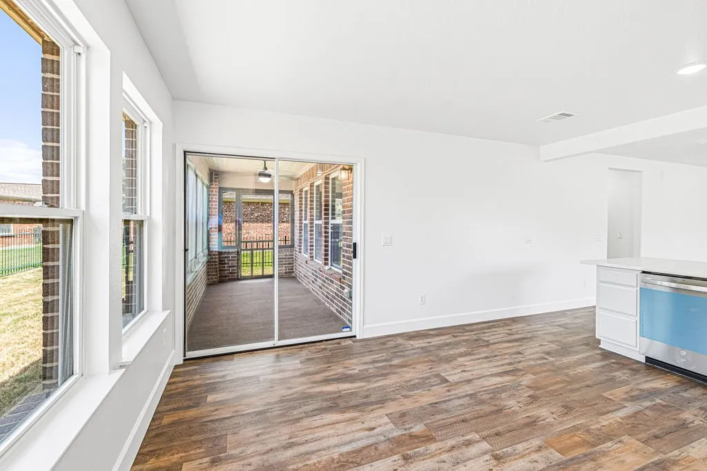 Single Family Residence For Sale in Denton County , 7737 Longaberger Drive, Frisco, Texas 75036, 2 Bedroom, 2 Bathroom, 2 Garage spaces, 1,533 Sqft, built in 2008, mls#21360662, Real Estate Agent in Frisco, Homes For Sale in Denton county, Homes For Sale in Frisco, Realtor in Frisco Texas, Real Estate Brokerage Independent Realty Texas, Luminita Cordes Realtor