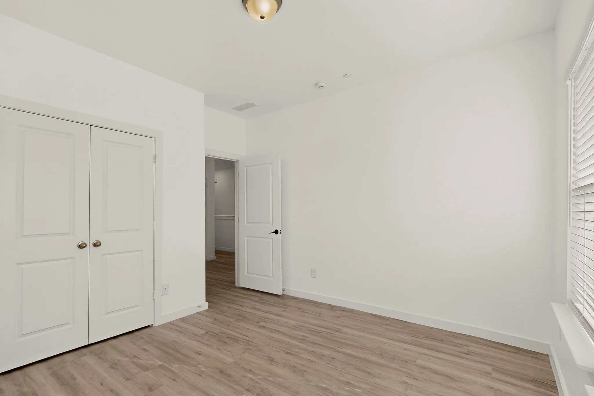 Townhouse For Rent in Collin County , 1300 Pebblebrook Drive, Mc Kinney, Texas 75071, 4 Bedroom, 3 Bathroom, 2 Garage spaces, 1,900 Sqft, built in 2021, mls#21360828, Real Estate Agent in Mc Kinney, Homes For Rent in Collin county, Homes For Rent in Mc Kinney, Realtor in Mc Kinney Texas, Real Estate Brokerage Independent Realty Texas, Luminita Cordes Realtor