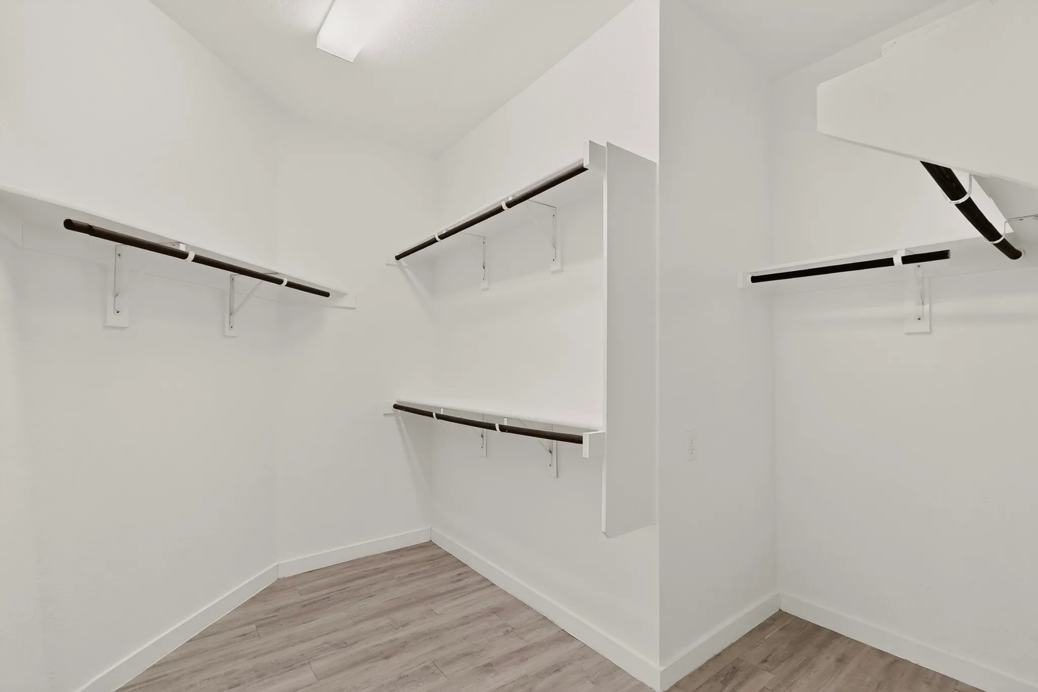 Townhouse For Rent in Collin County , 1300 Pebblebrook Drive, Mc Kinney, Texas 75071, 4 Bedroom, 3 Bathroom, 2 Garage spaces, 1,900 Sqft, built in 2021, mls#21360828, Real Estate Agent in Mc Kinney, Homes For Rent in Collin county, Homes For Rent in Mc Kinney, Realtor in Mc Kinney Texas, Real Estate Brokerage Independent Realty Texas, Luminita Cordes Realtor