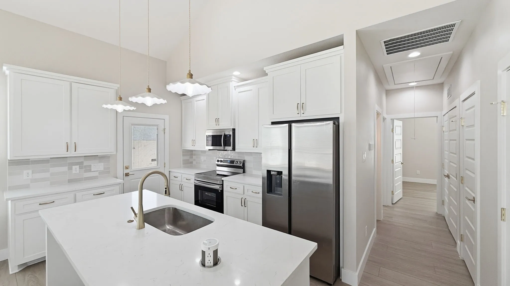 Kitchen includes all appliances