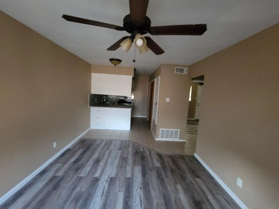 Duplex For Rent in Palo Pinto County , 80 Lori Drive A, Mineral Wells, Texas 76067, 2 Bedroom, 1 Bathroom, Garage spaces, 700 Sqft, built in 1981, mls#21361470, Real Estate Agent in Mineral Wells, Homes For Rent in Palo Pinto county, Homes For Rent in Mineral Wells, Realtor in Mineral Wells Texas, Real Estate Brokerage Independent Realty Texas, Luminita Cordes Realtor