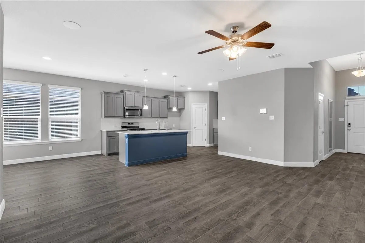 Single Family Residence For Sale in Johnson County , 1402 Pleasanton Road, Cleburne, Texas 76033, 4 Bedroom, 2 Bathroom, 2 Garage spaces, 1,816 Sqft, built in 2021, Price $299,000, mls#21361477, Real Estate Agent in Cleburne, Homes For Sale in Johnson county, Homes For Sale in Cleburne, Realtor in Cleburne Texas, Real Estate Brokerage Independent Realty Texas, Luminita Cordes Realtor