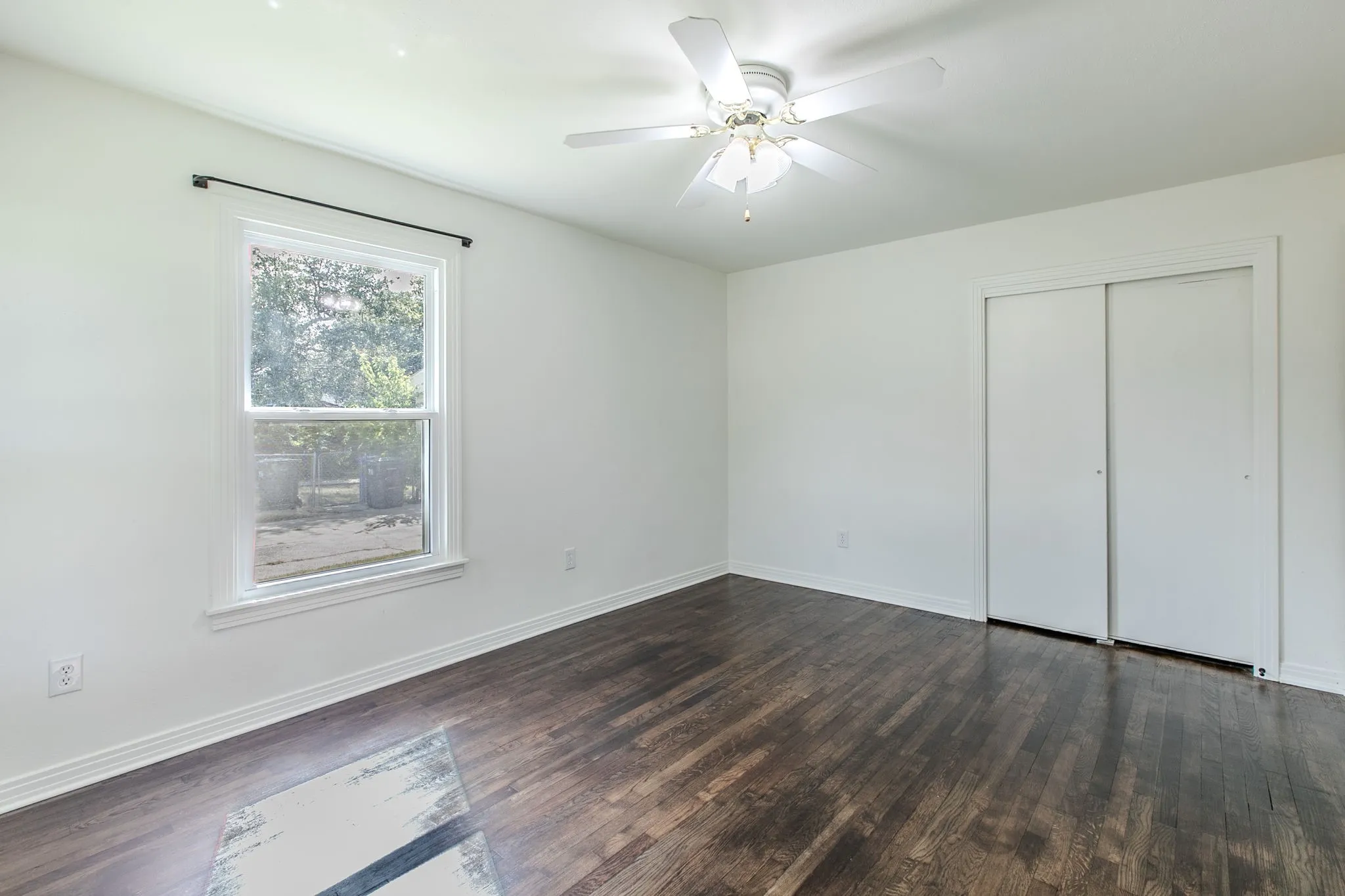 Single Family Residence For Sale in Mc Lennan County , 2200 N 52nd Street, Waco, Texas 76710, 3 Bedroom, 2 Bathroom, 2 Garage spaces, 1,647 Sqft, built in 1955, mls#21361473, Real Estate Agent in Waco, Homes For Sale in Mc Lennan county, Homes For Sale in Waco, Realtor in Waco Texas, Real Estate Brokerage Independent Realty Texas, Luminita Cordes Realtor