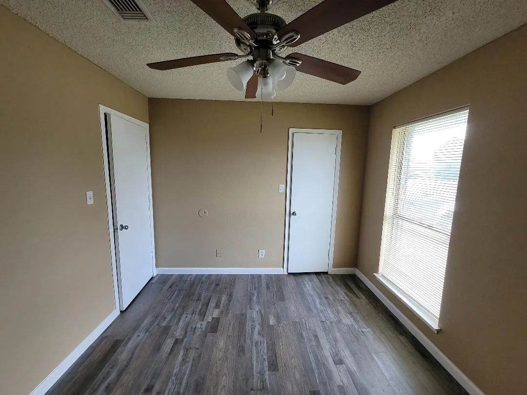 Duplex For Rent in Palo Pinto County , 225 Summit Drive A, Mineral Wells, Texas 76067, 2 Bedroom, 1 Bathroom, Garage spaces, 900 Sqft, built in 1981, mls#21361490, Real Estate Agent in Mineral Wells, Homes For Rent in Palo Pinto county, Homes For Rent in Mineral Wells, Realtor in Mineral Wells Texas, Real Estate Brokerage Independent Realty Texas, Luminita Cordes Realtor